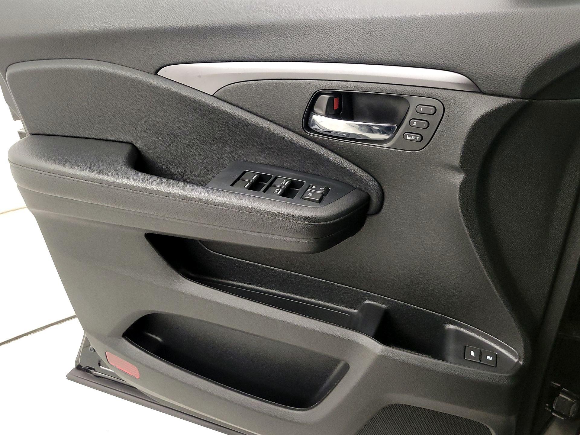 Thumbnail: 2022 Honda Pilot - 12