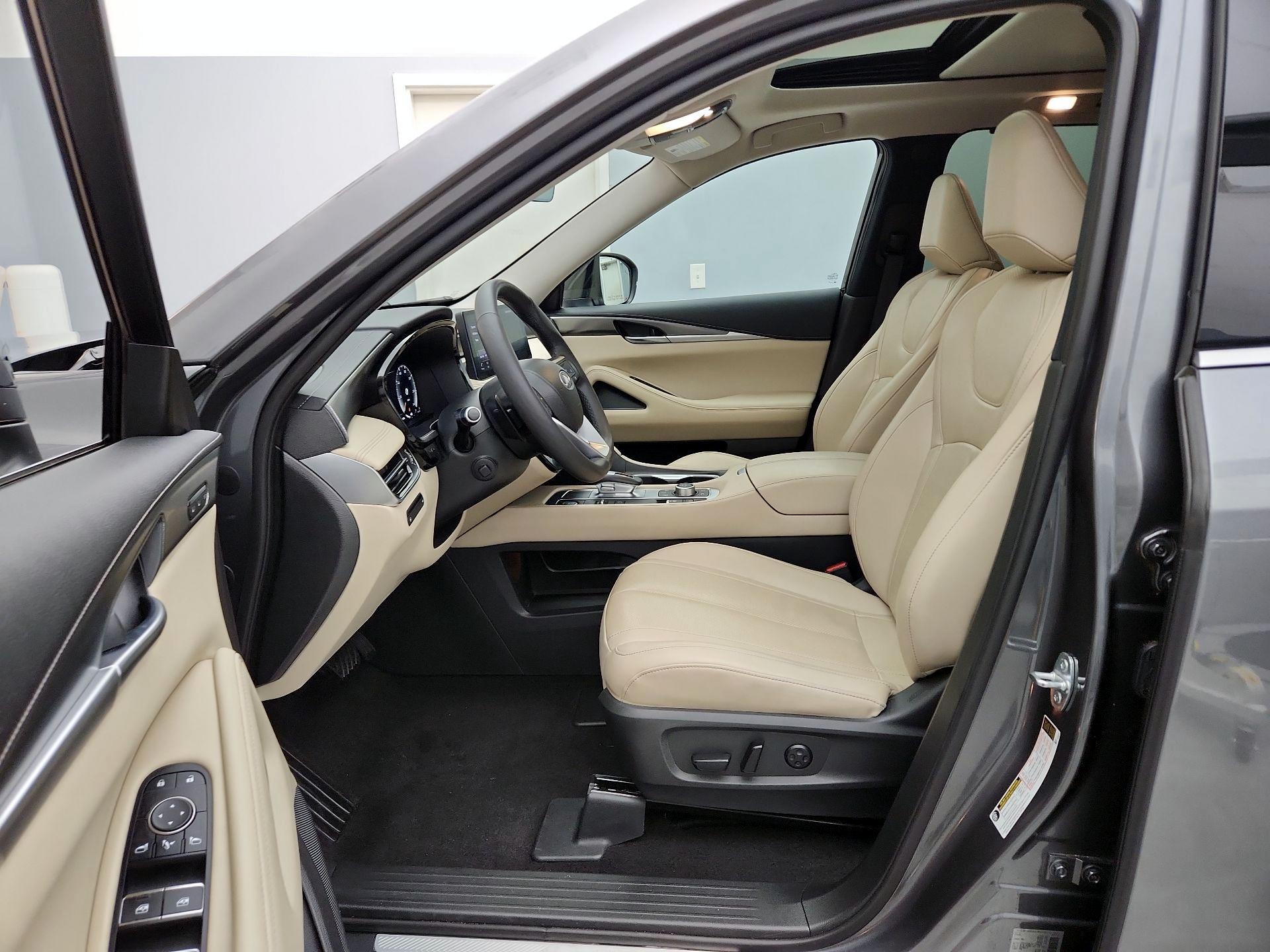 Thumbnail: 2023 INFINITI QX60 - 11