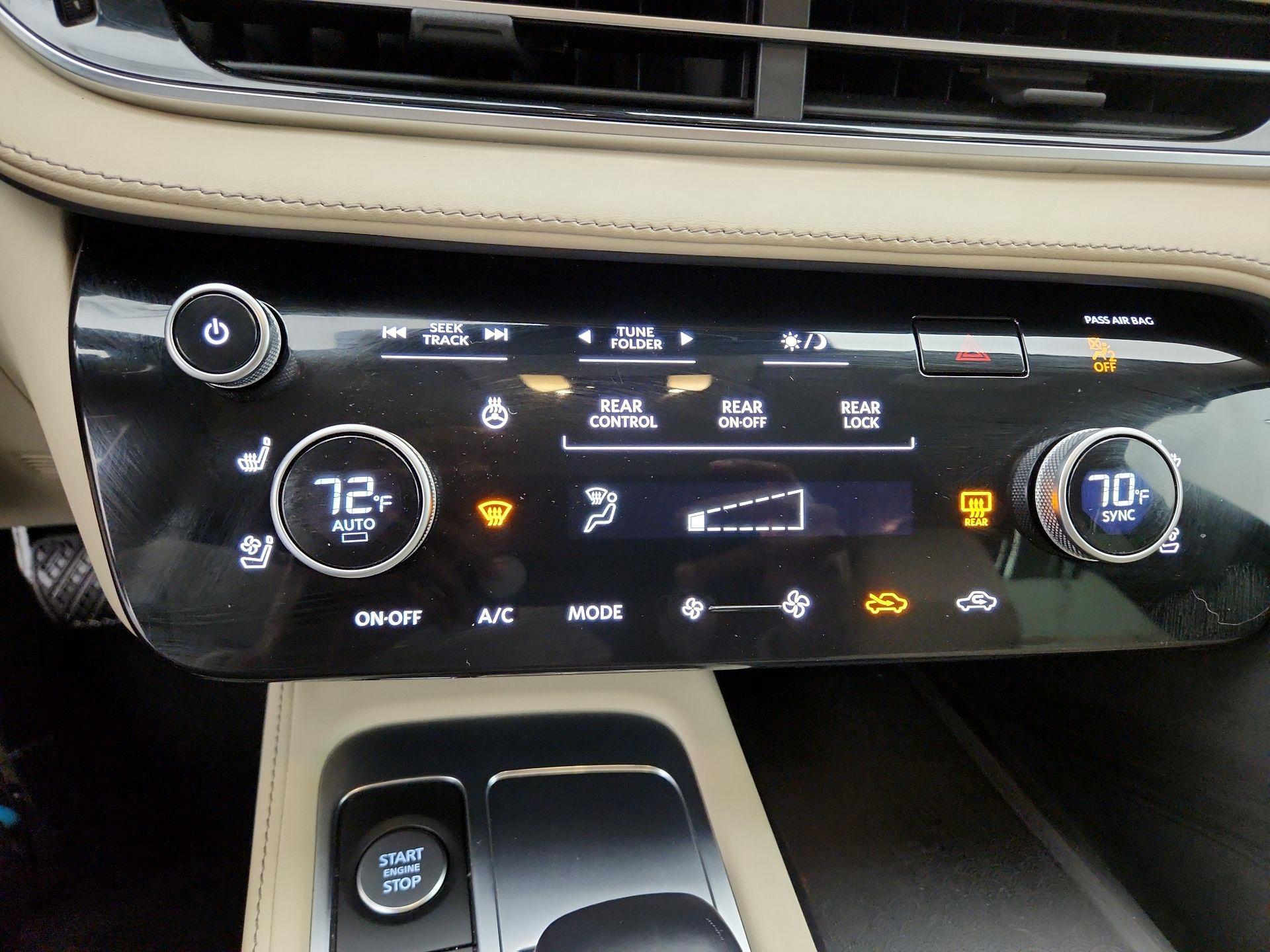 Thumbnail: 2023 INFINITI QX60 - 16