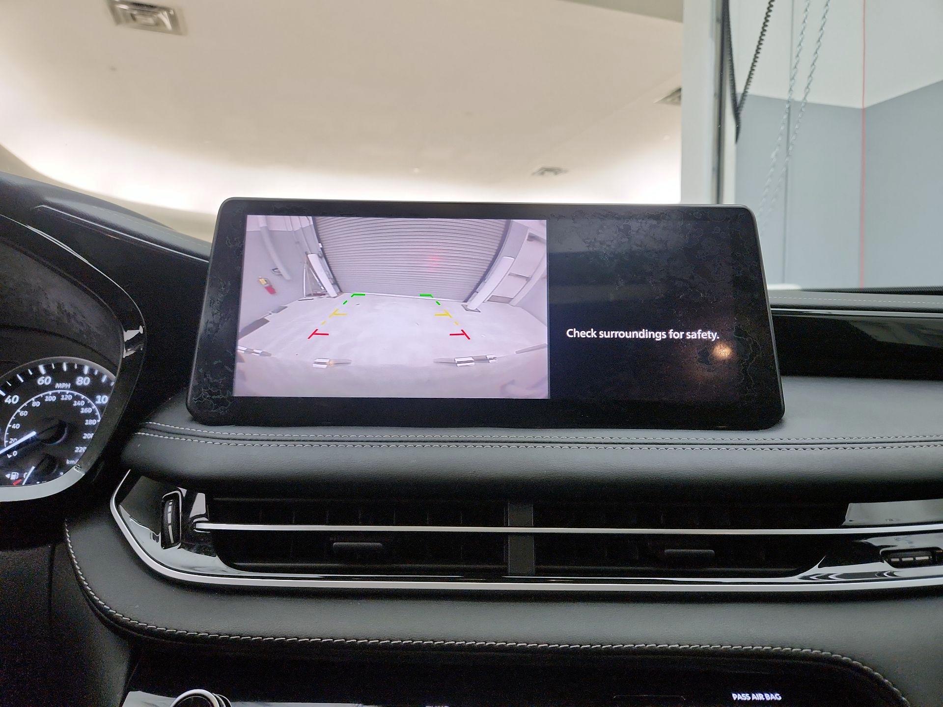 Thumbnail: 2023 INFINITI QX60 - 14