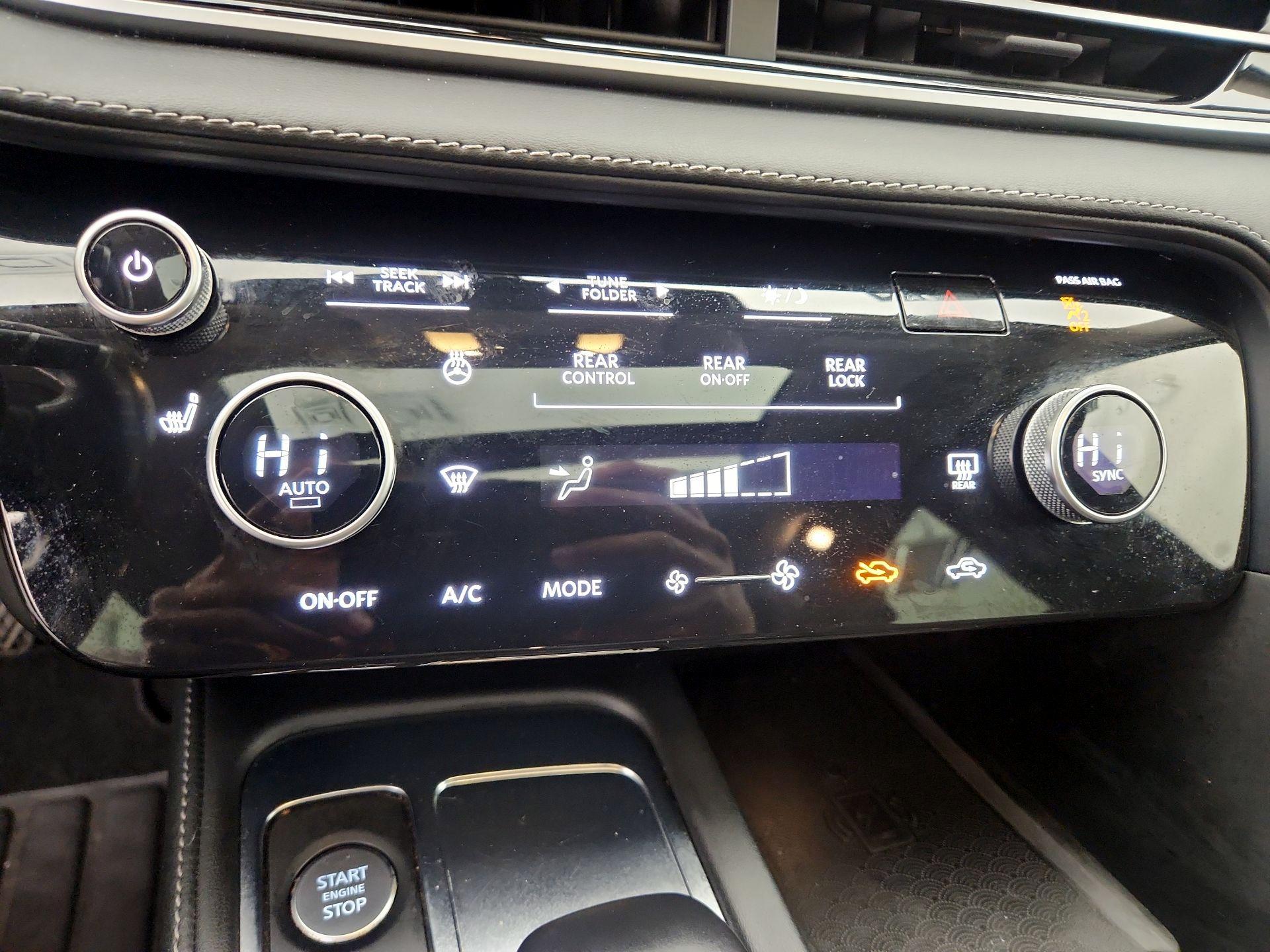 Thumbnail: 2023 INFINITI QX60 - 16