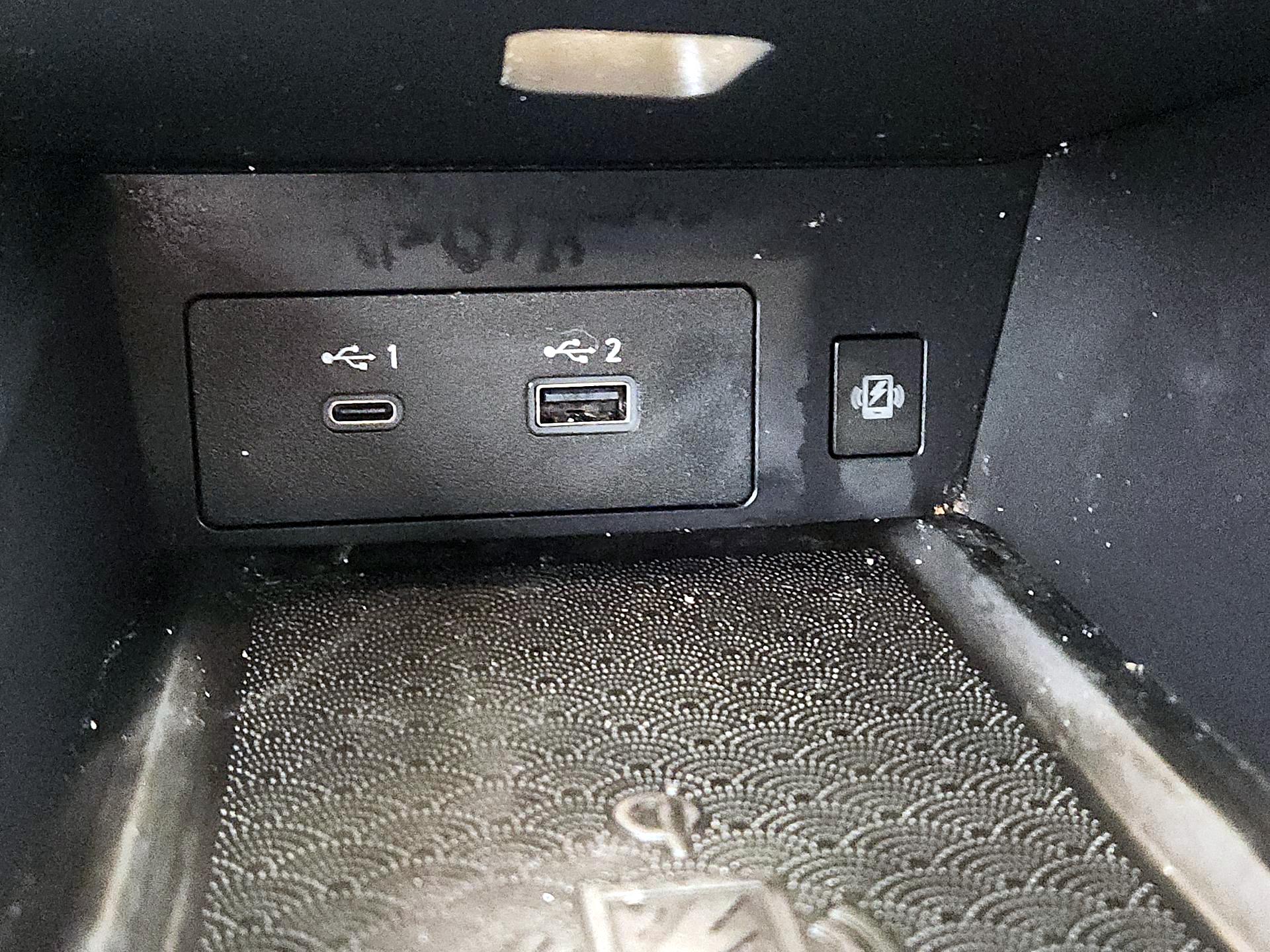 Thumbnail: 2023 INFINITI QX60 - 18