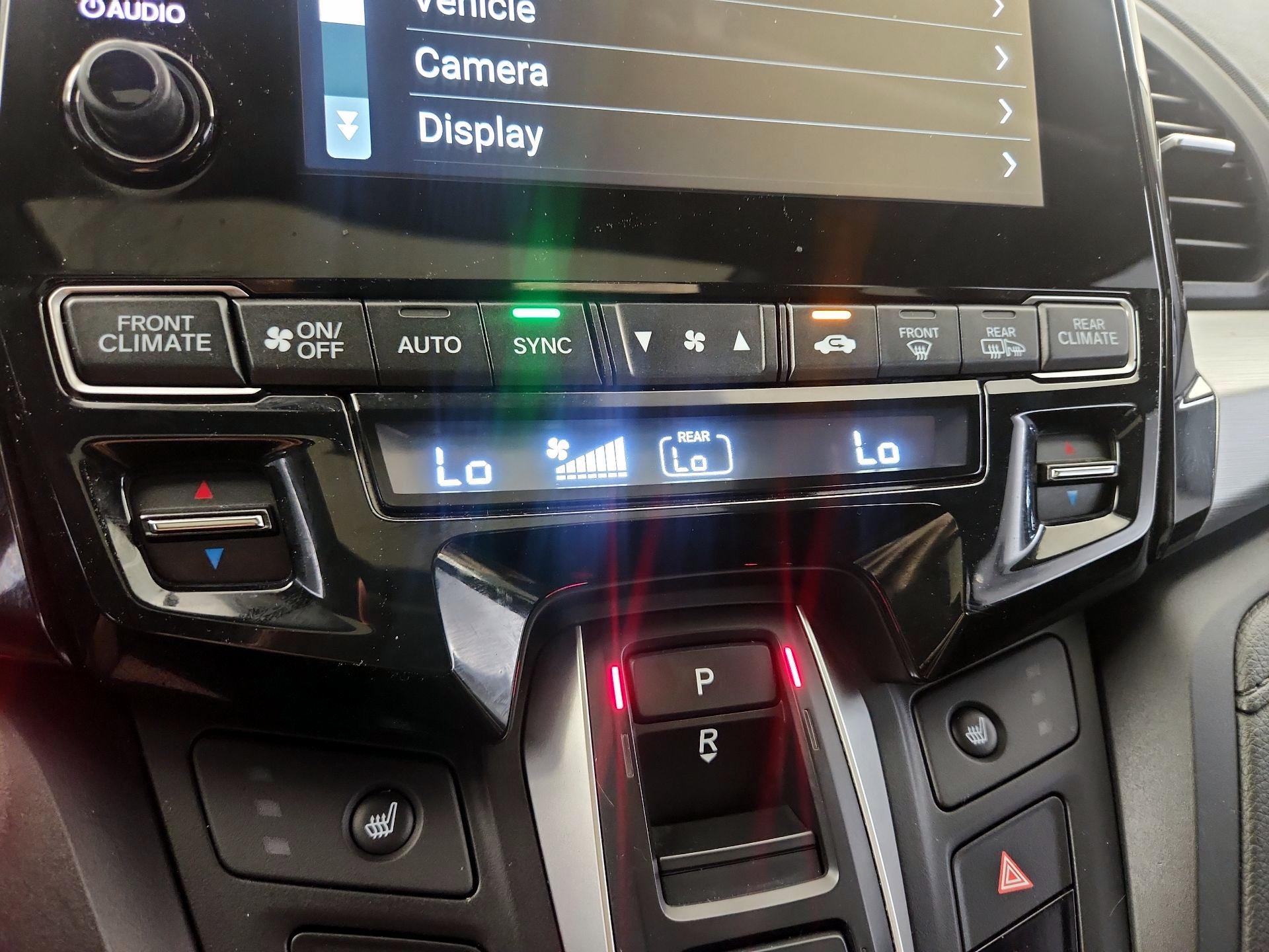 Thumbnail: 2023 Honda Odyssey - 16