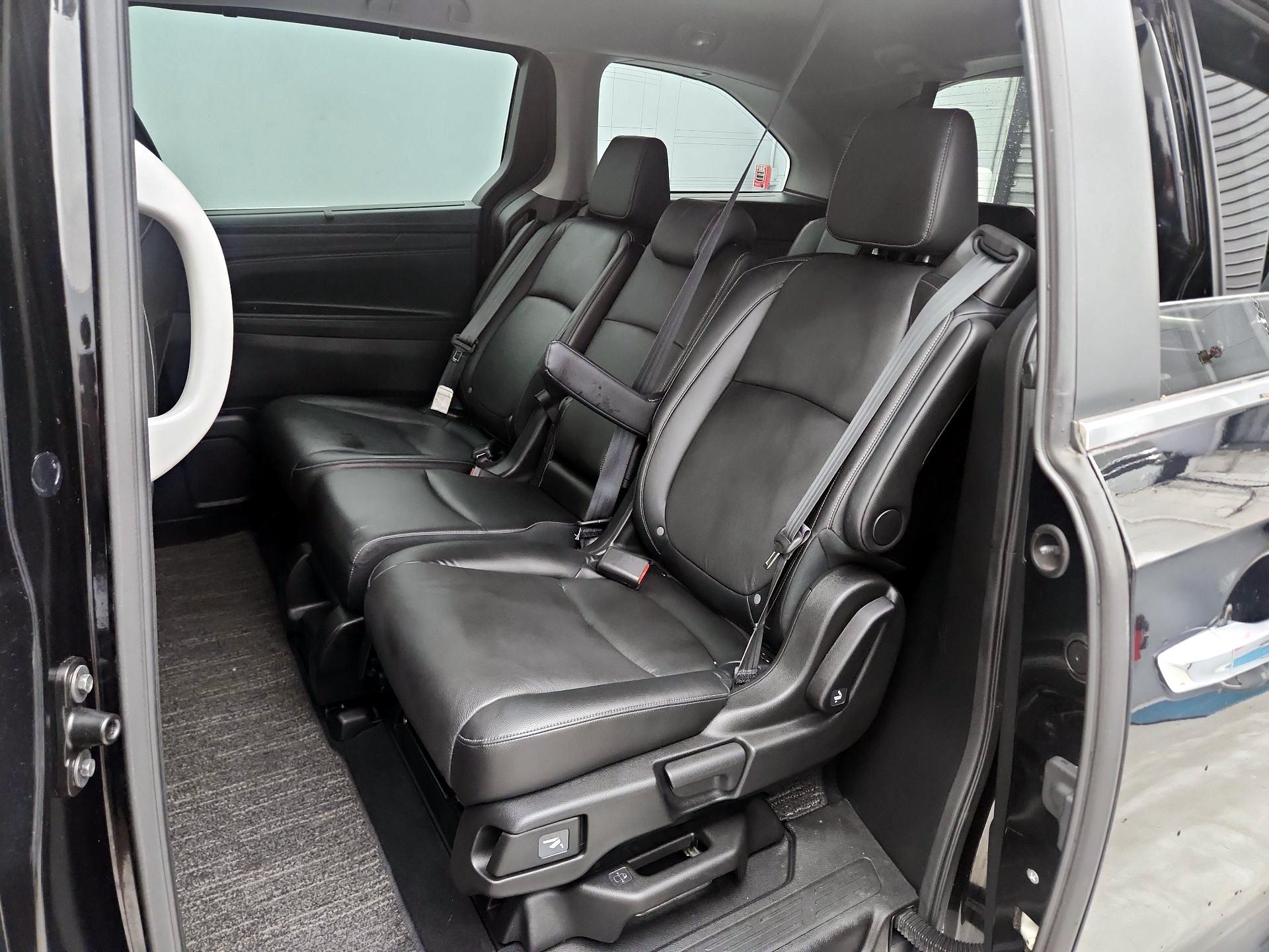 Thumbnail: 2023 Honda Odyssey - 20