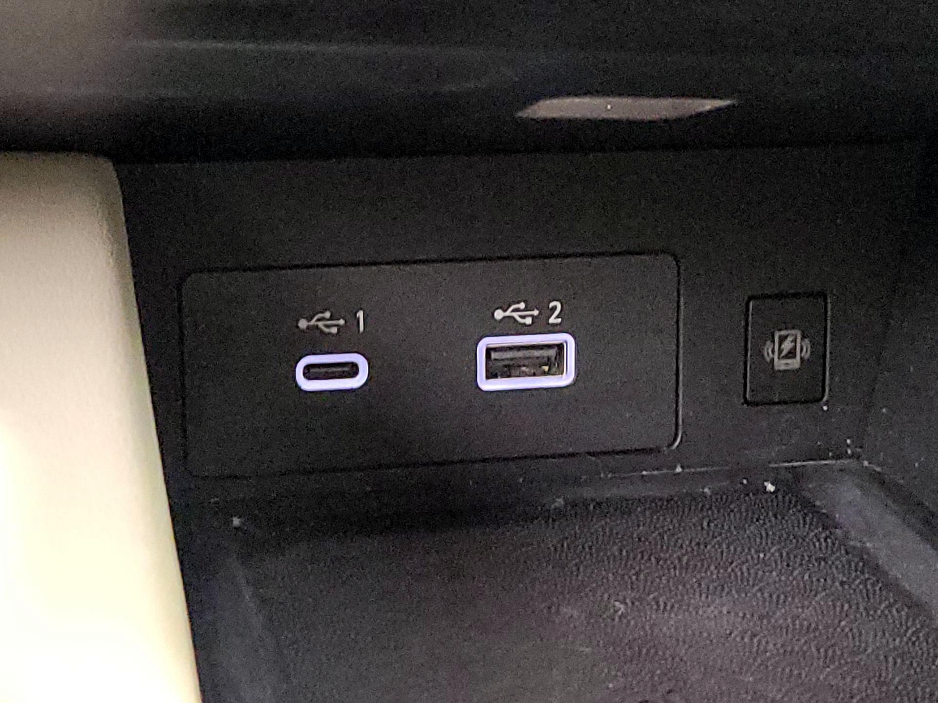 Thumbnail: 2023 INFINITI QX60 - 19