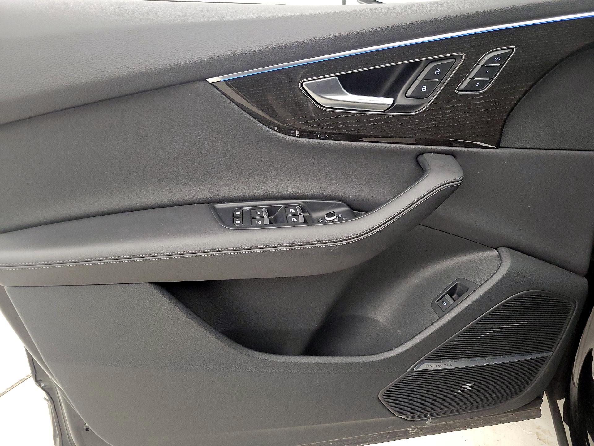 Thumbnail: 2024 Audi Q7 - 12