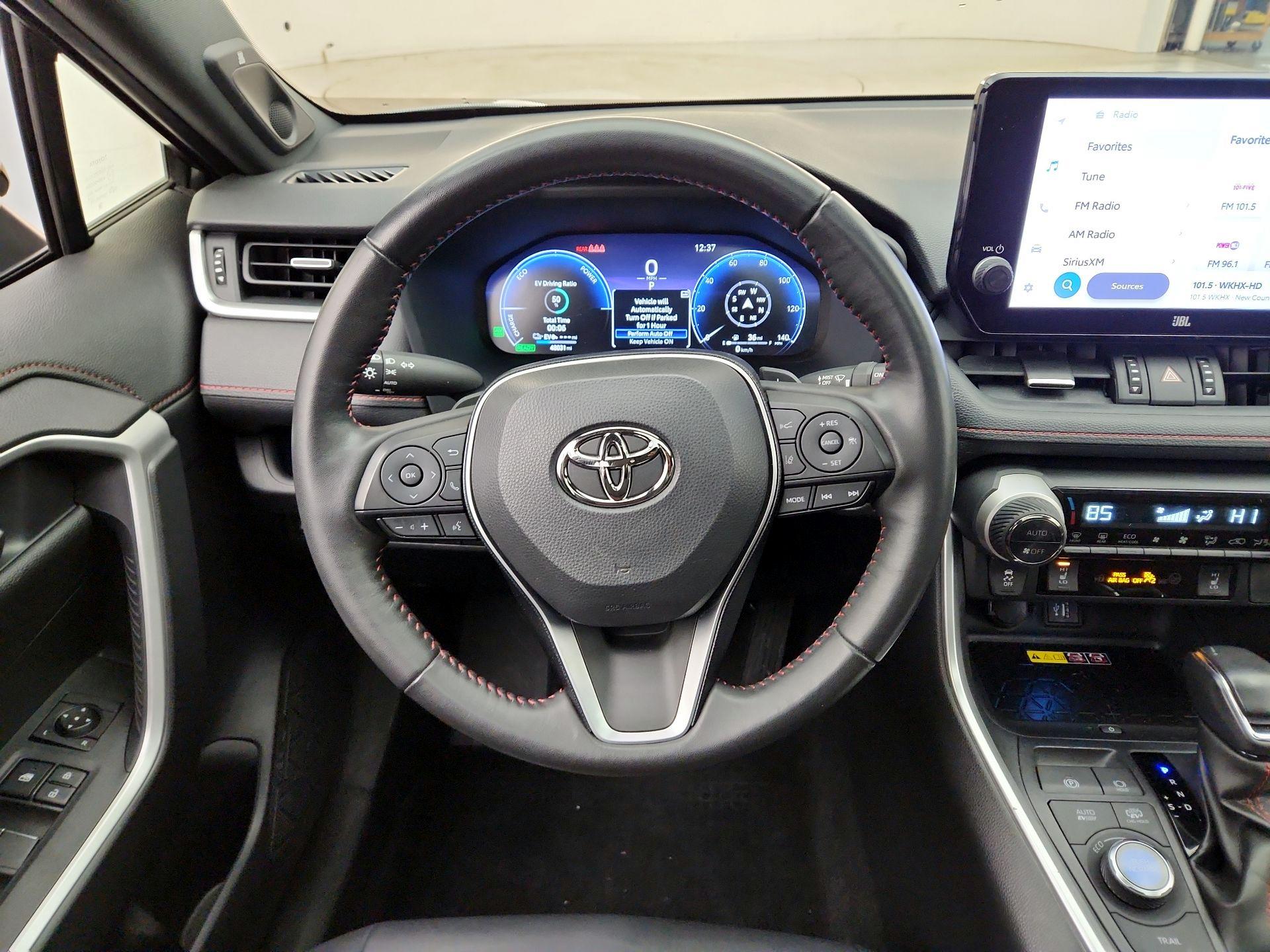 Thumbnail: 2023 Toyota RAV4 - 10