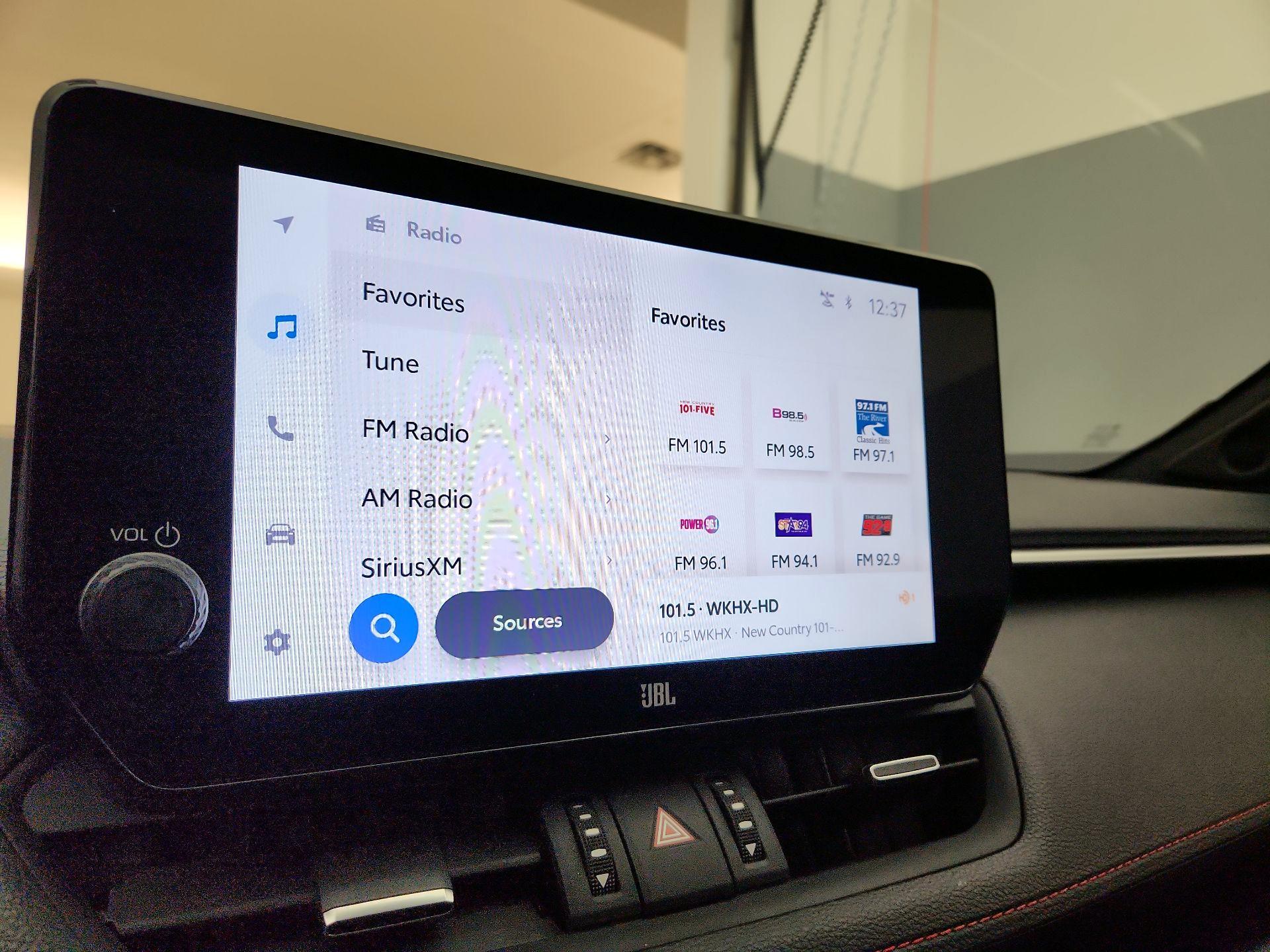 Thumbnail: 2023 Toyota RAV4 - 15