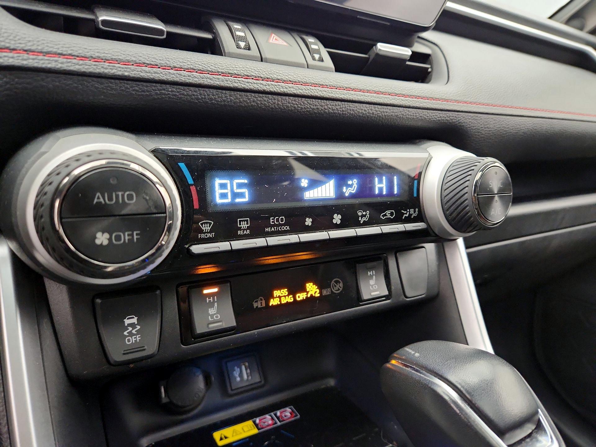 Thumbnail: 2023 Toyota RAV4 - 16