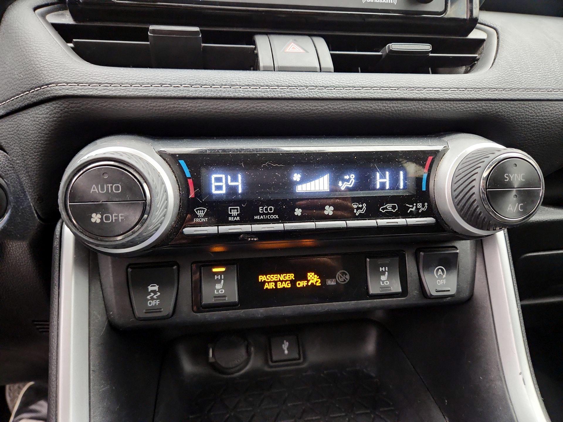 Thumbnail: 2022 Toyota RAV4 - 16