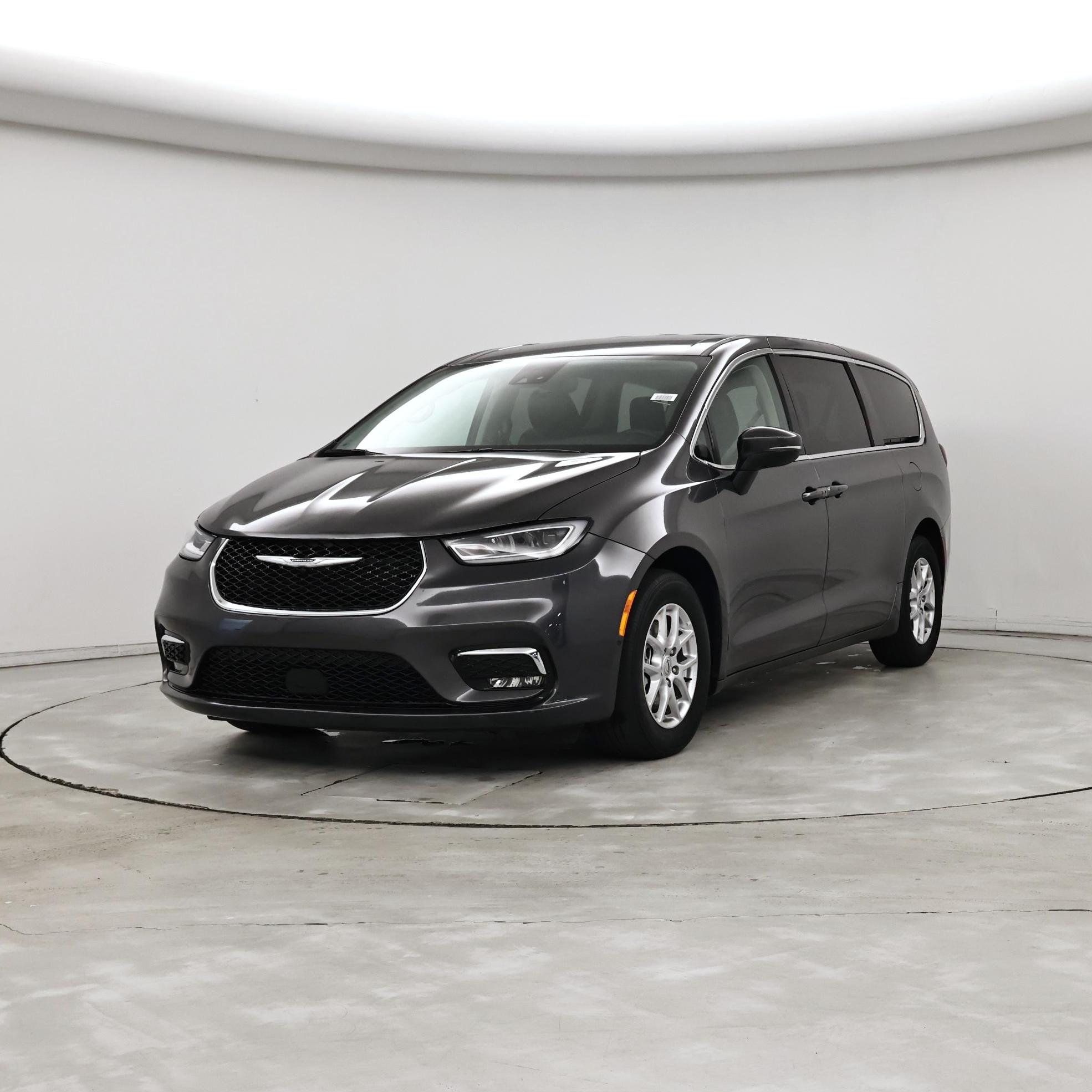 Thumbnail: 2023 Chrysler Pacifica - 4