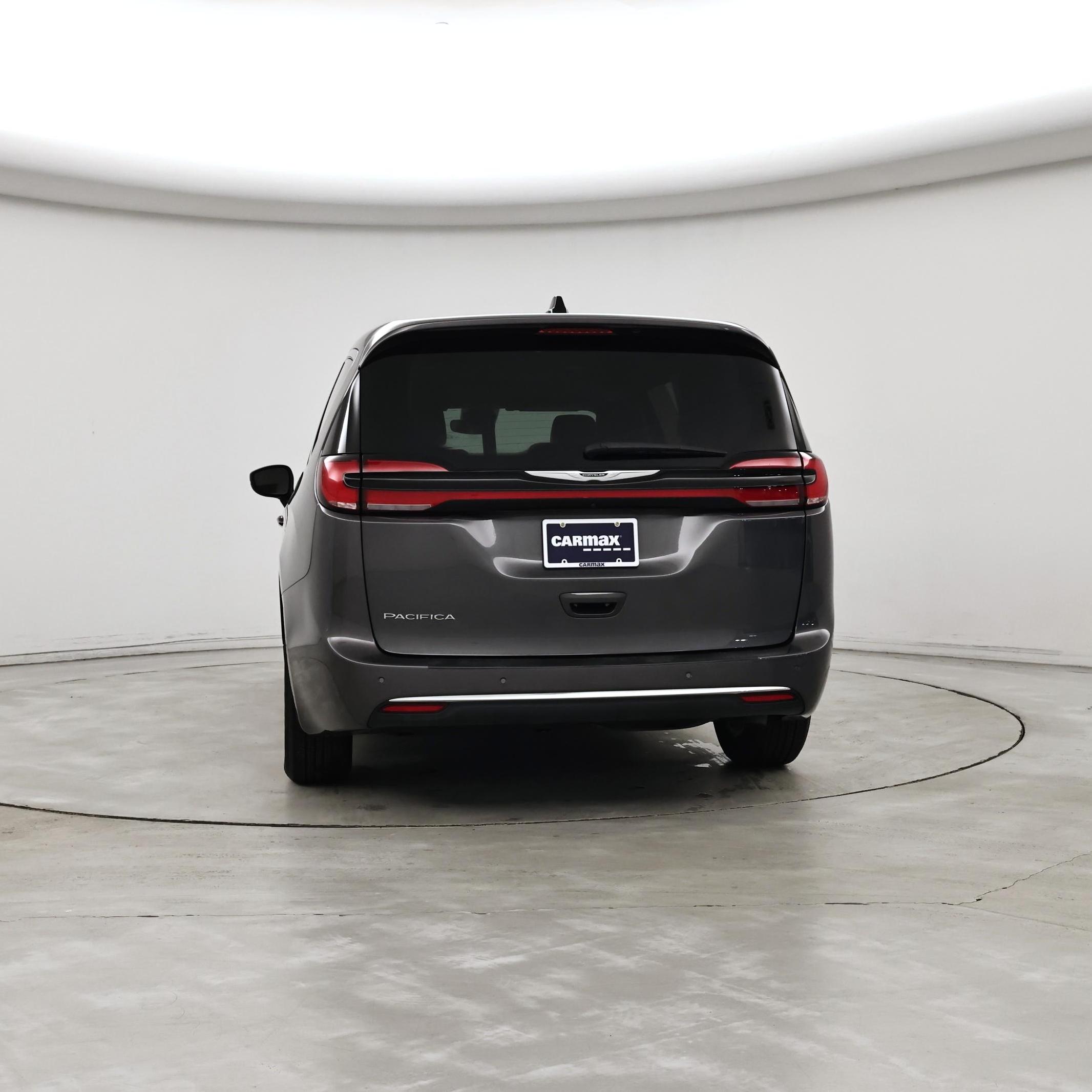 Thumbnail: 2023 Chrysler Pacifica - 6