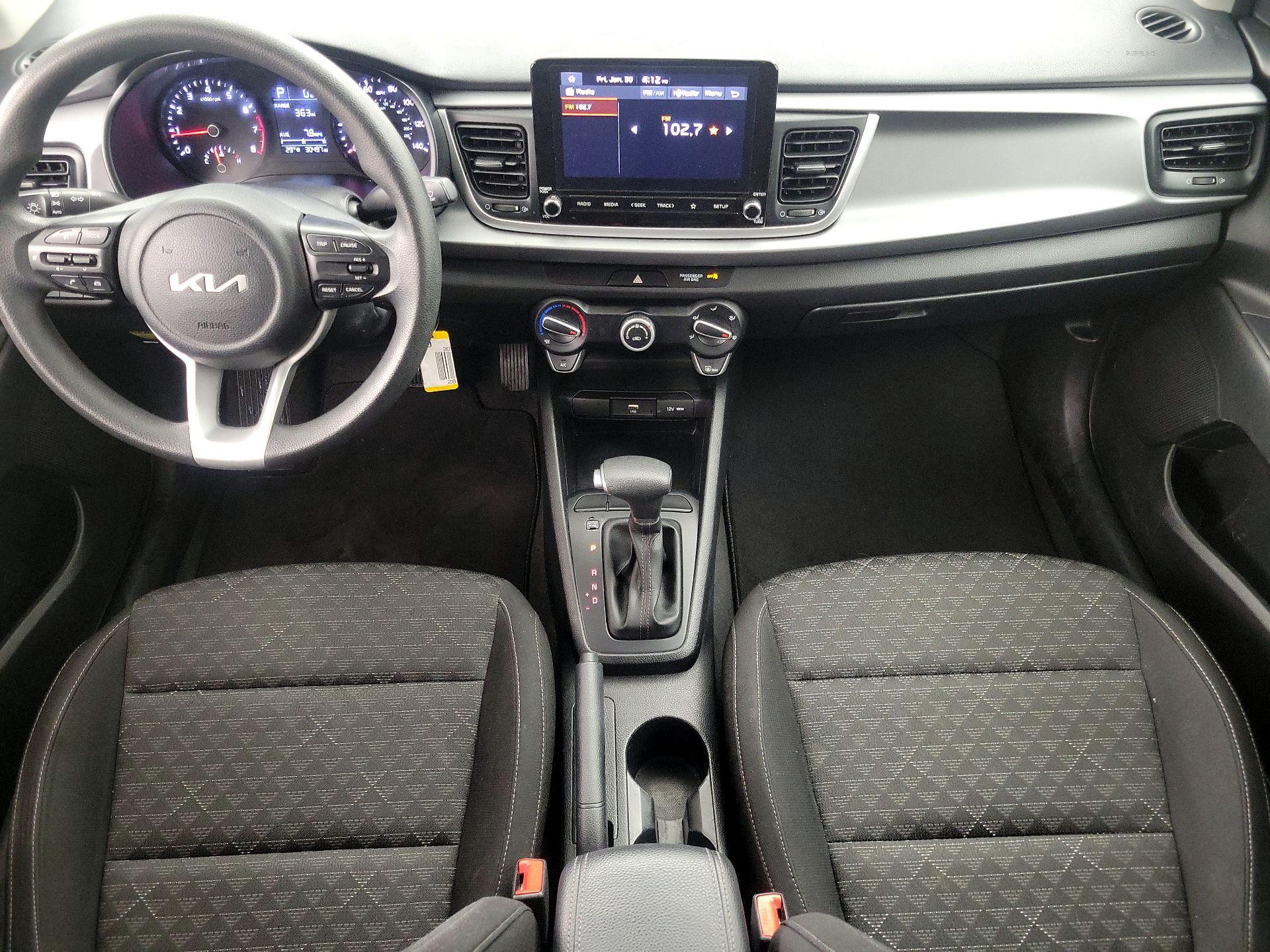 Thumbnail: 2022 Kia Rio - 9