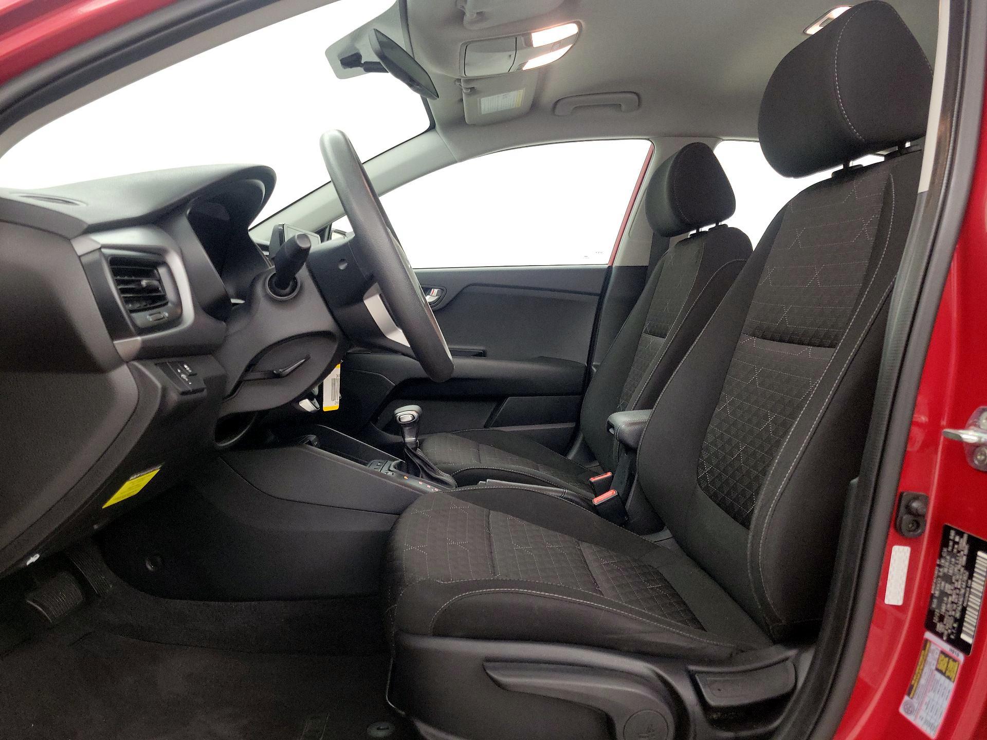 Thumbnail: 2022 Kia Rio - 11