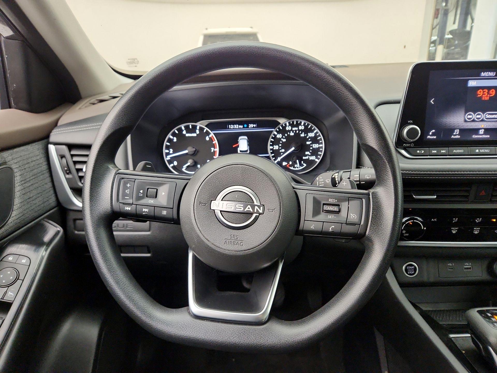 Thumbnail: 2023 Nissan Rogue - 10