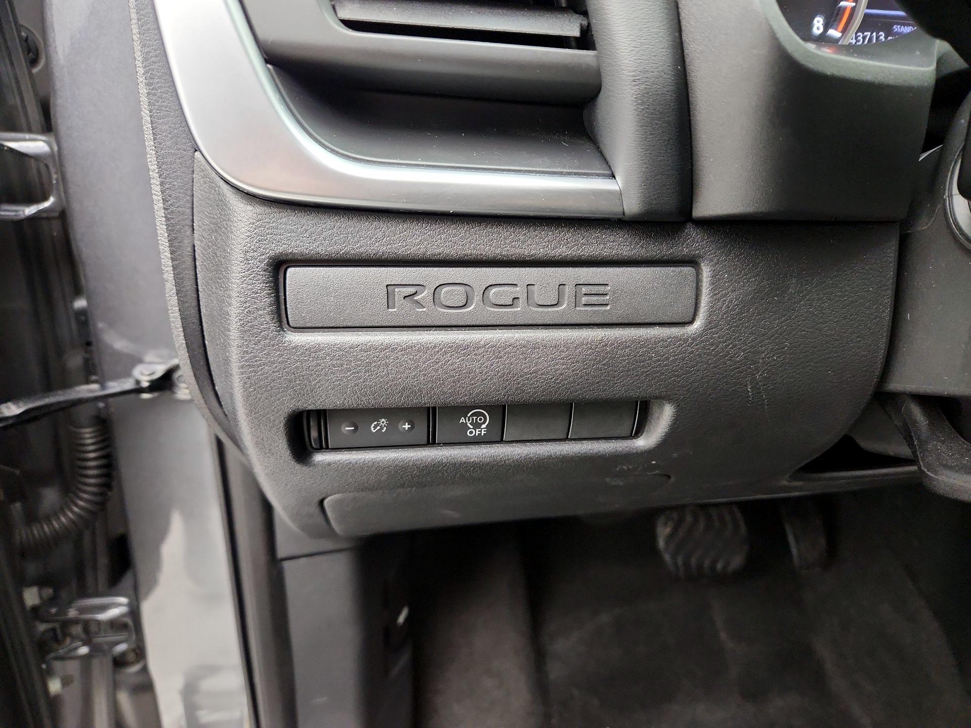 Thumbnail: 2023 Nissan Rogue - 13