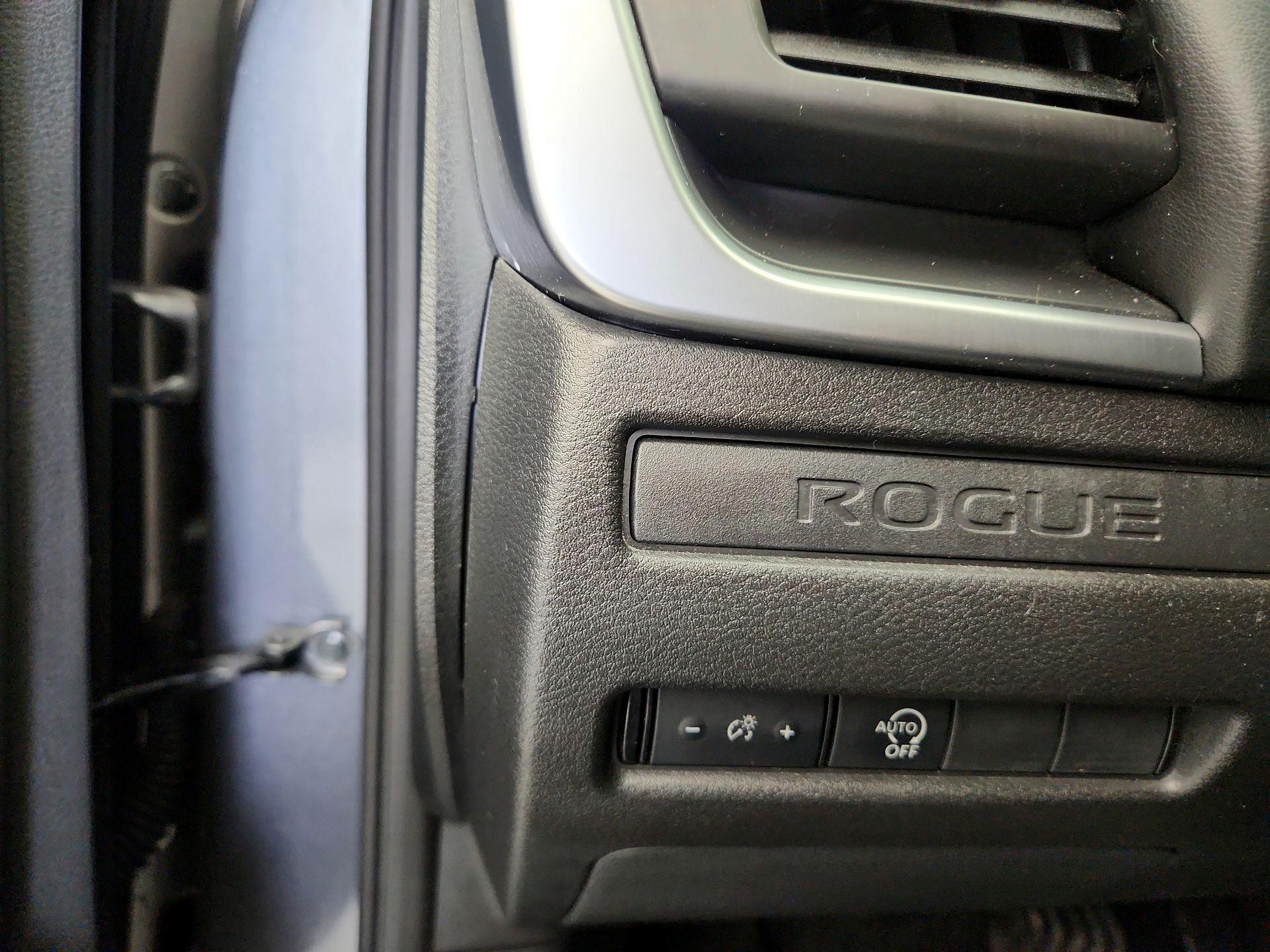 Thumbnail: 2023 Nissan Rogue - 13