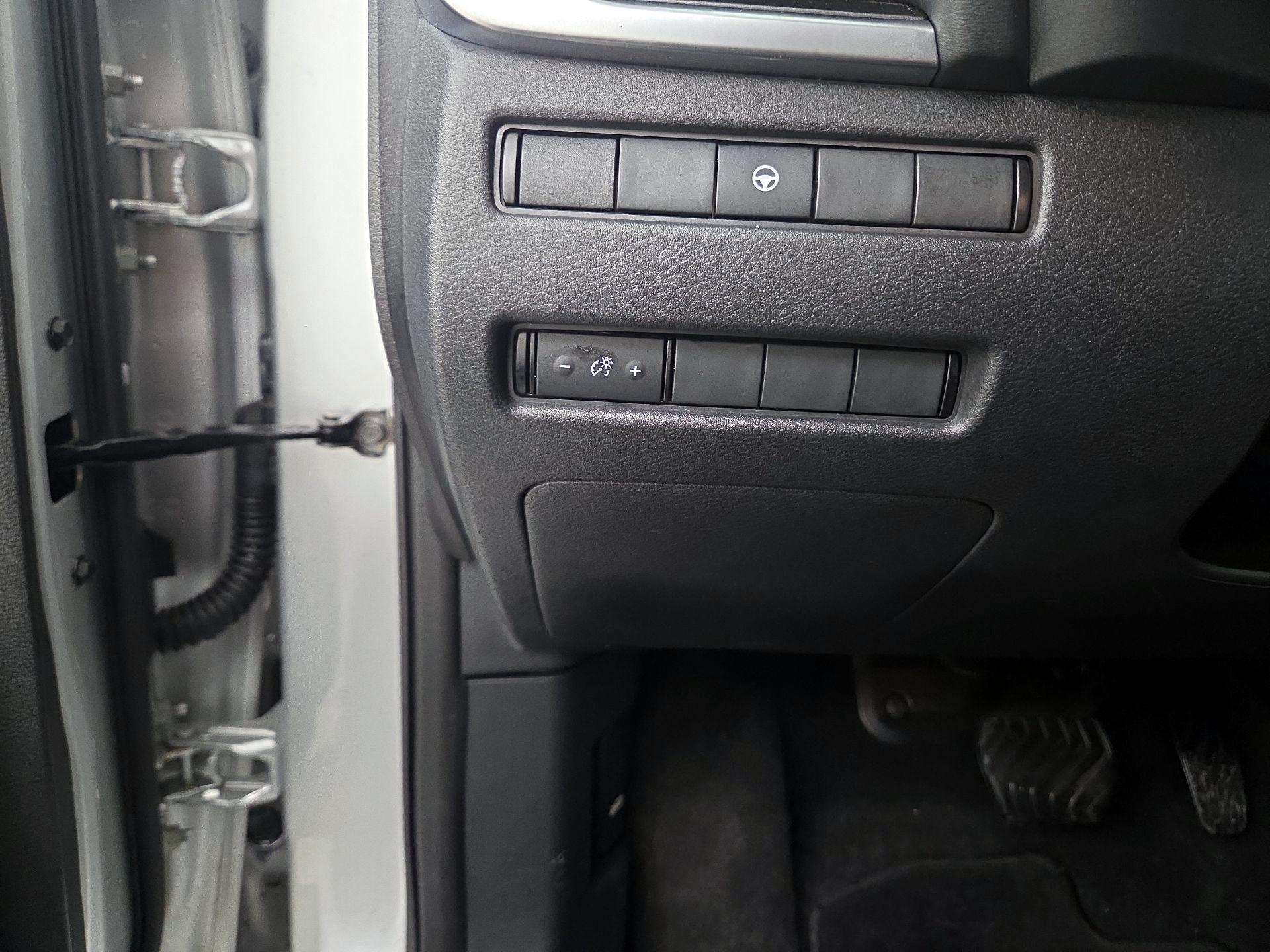 Thumbnail: 2022 Nissan Rogue - 13