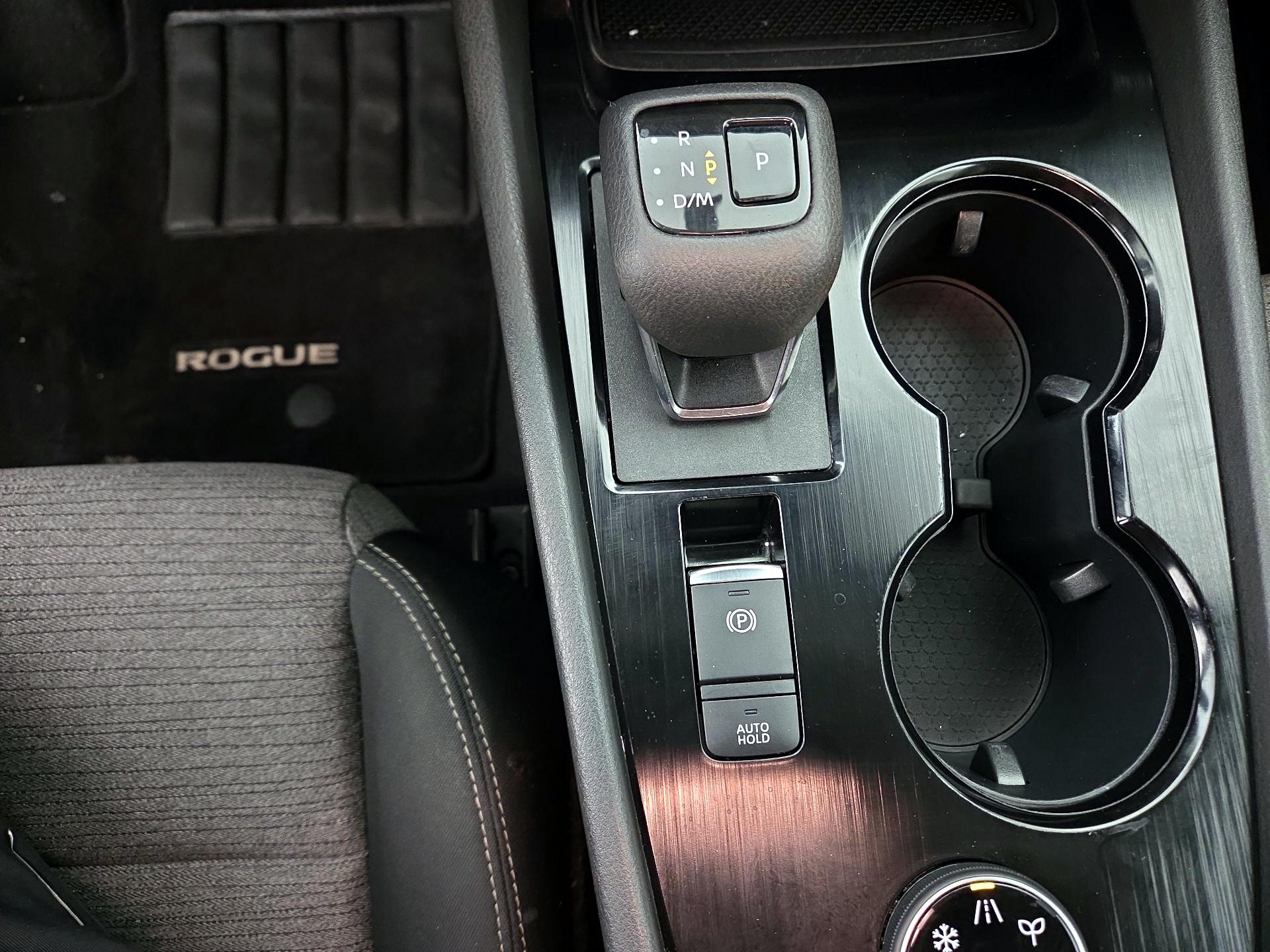 Thumbnail: 2022 Nissan Rogue - 17