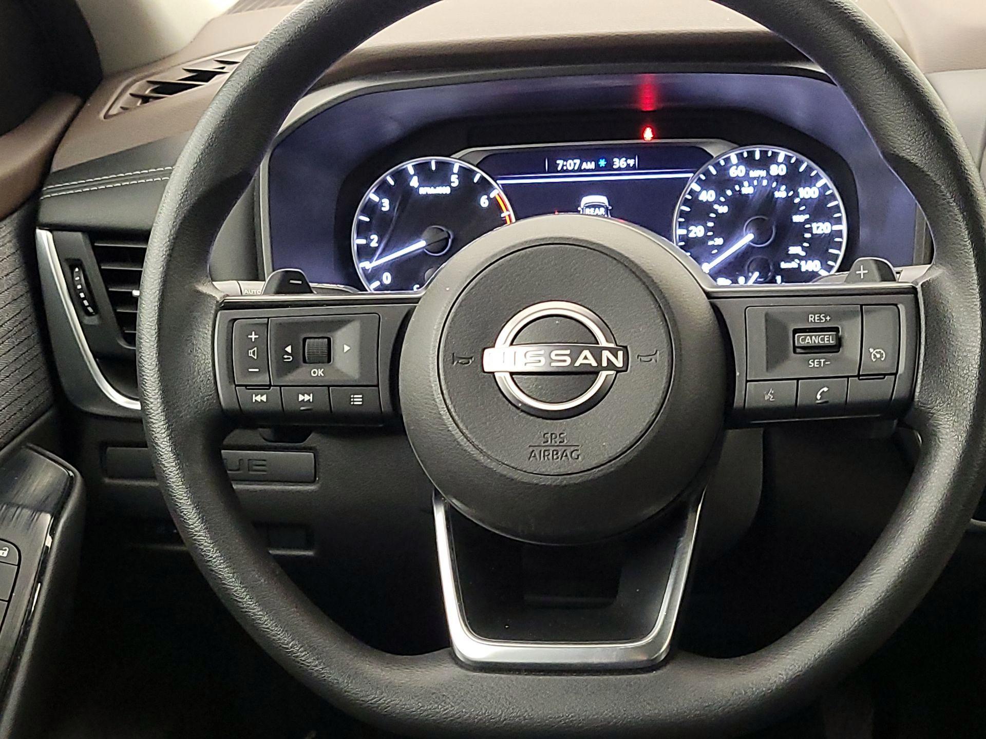 Thumbnail: 2023 Nissan Rogue - 10