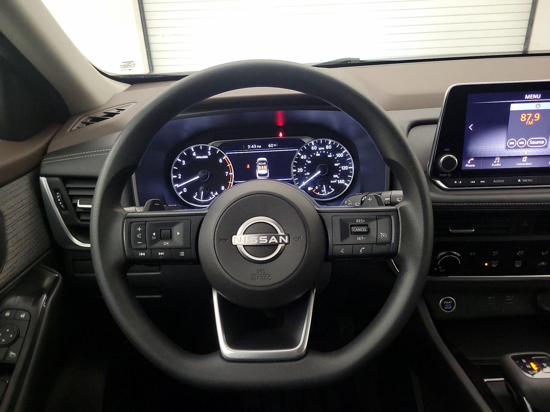 Thumbnail: 2023 Nissan Rogue - 10