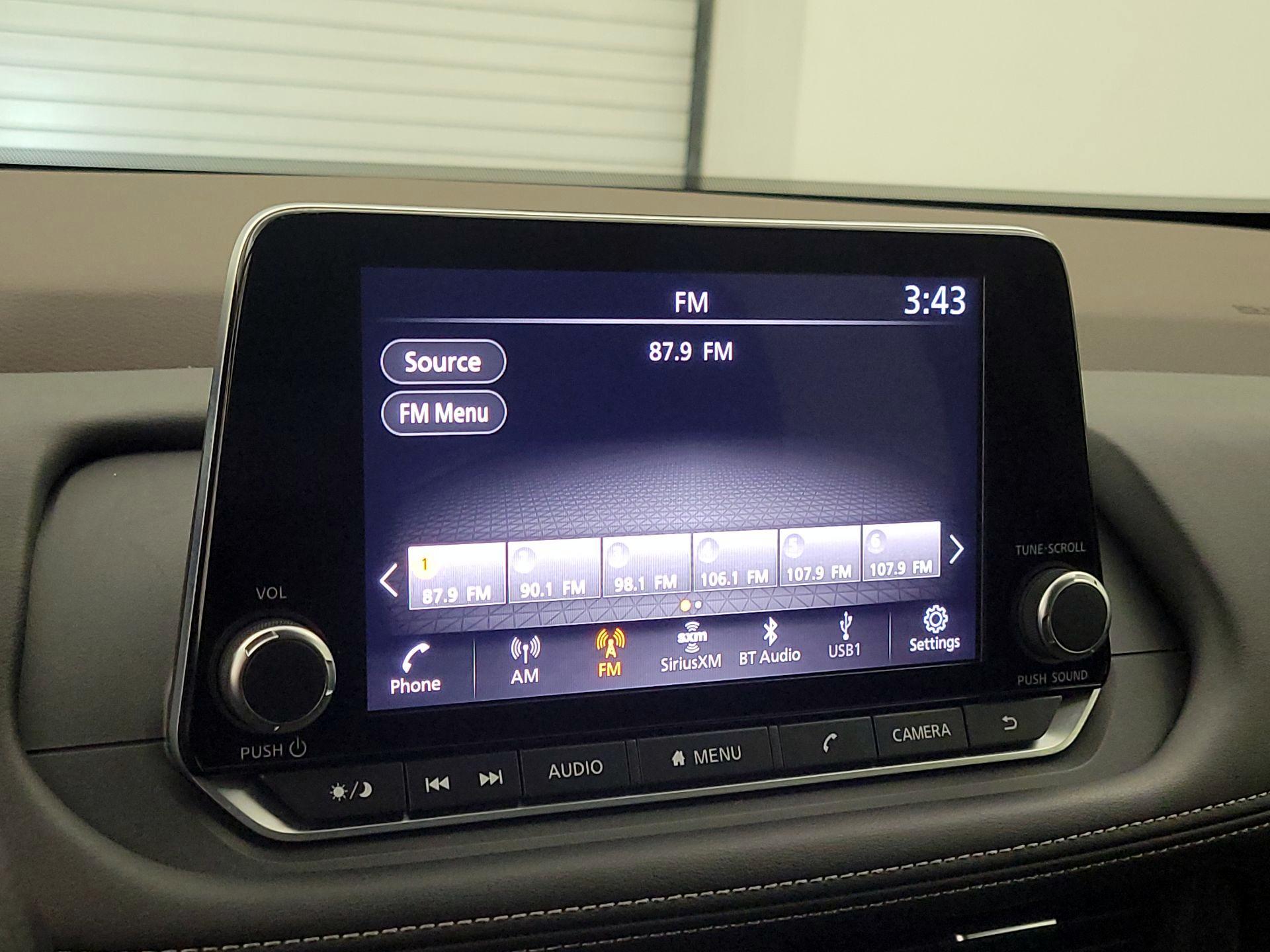 Thumbnail: 2023 Nissan Rogue - 15