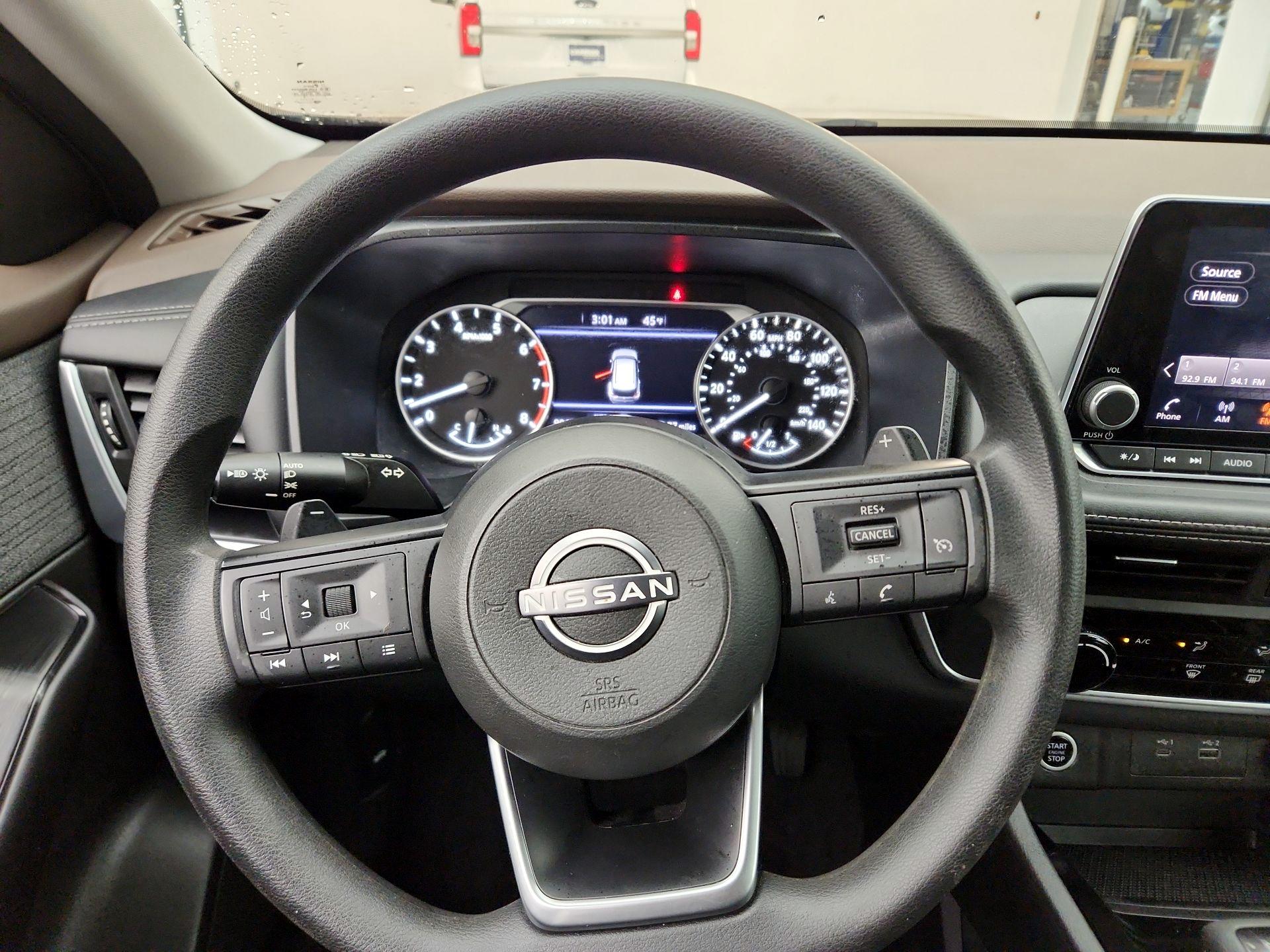 Thumbnail: 2023 Nissan Rogue - 10