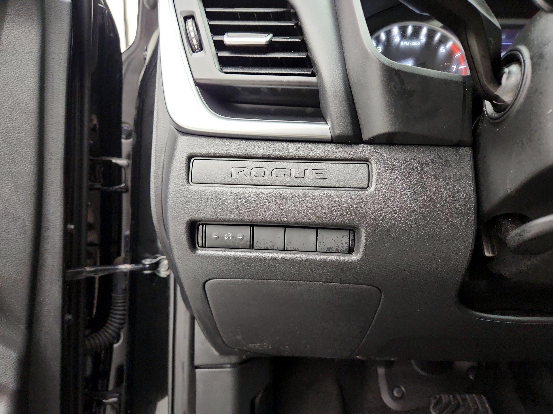 Thumbnail: 2023 Nissan Rogue - 13