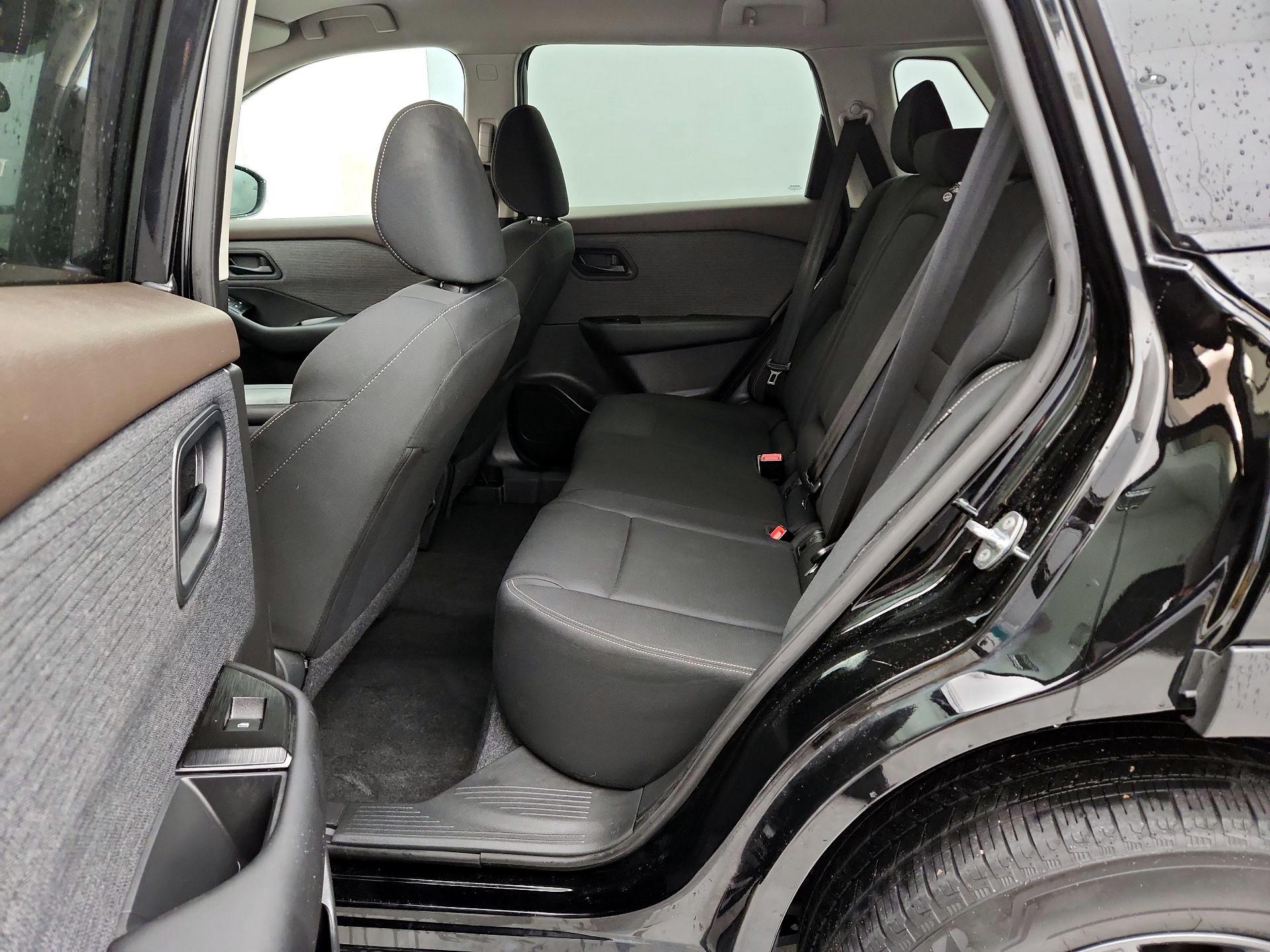 Thumbnail: 2023 Nissan Rogue - 19