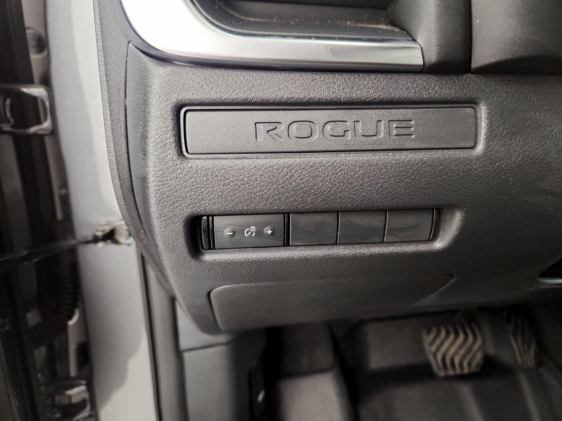 Thumbnail: 2023 Nissan Rogue - 13