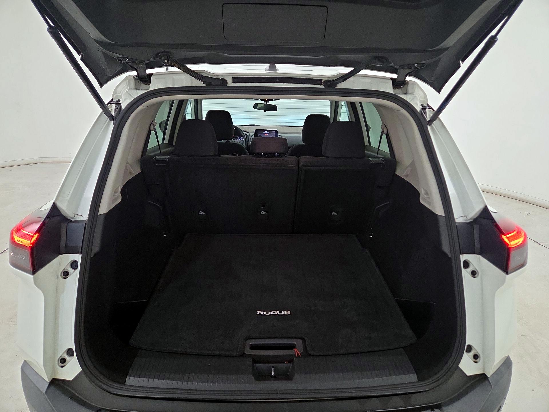 Thumbnail: 2023 Nissan Rogue - 19