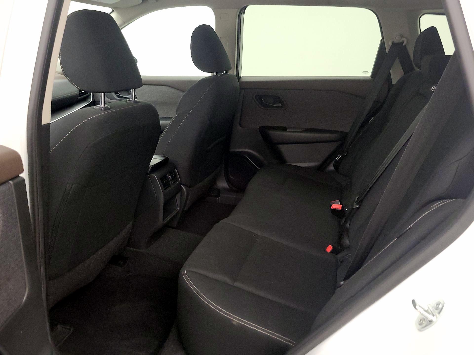 Thumbnail: 2023 Nissan Rogue - 19