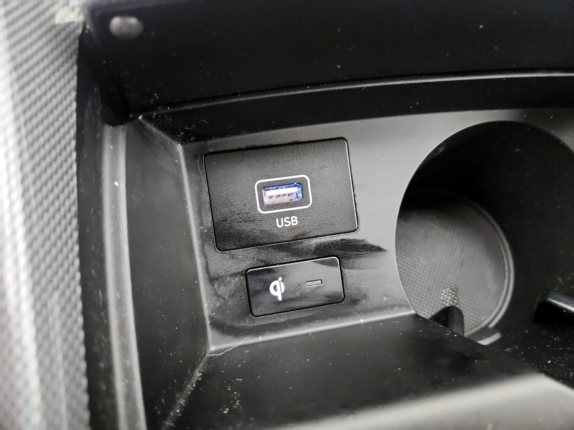 Thumbnail: 2023 Hyundai Santa Fe - 19