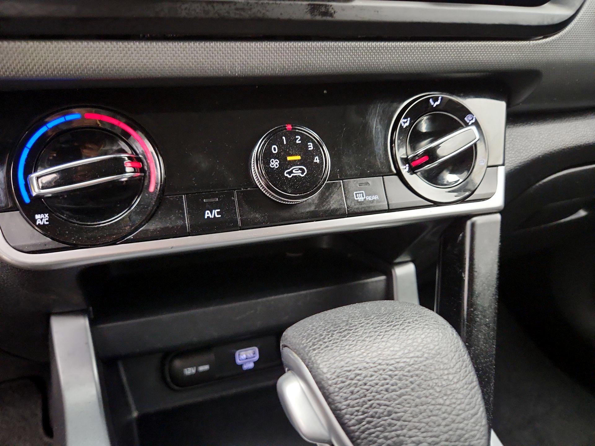 Thumbnail: 2021 Kia Seltos - 16