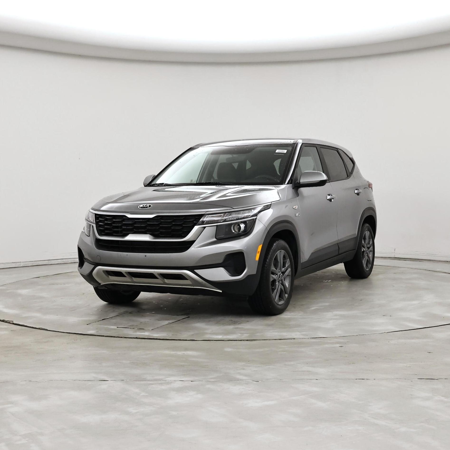 Thumbnail: 2021 Kia Seltos - 4