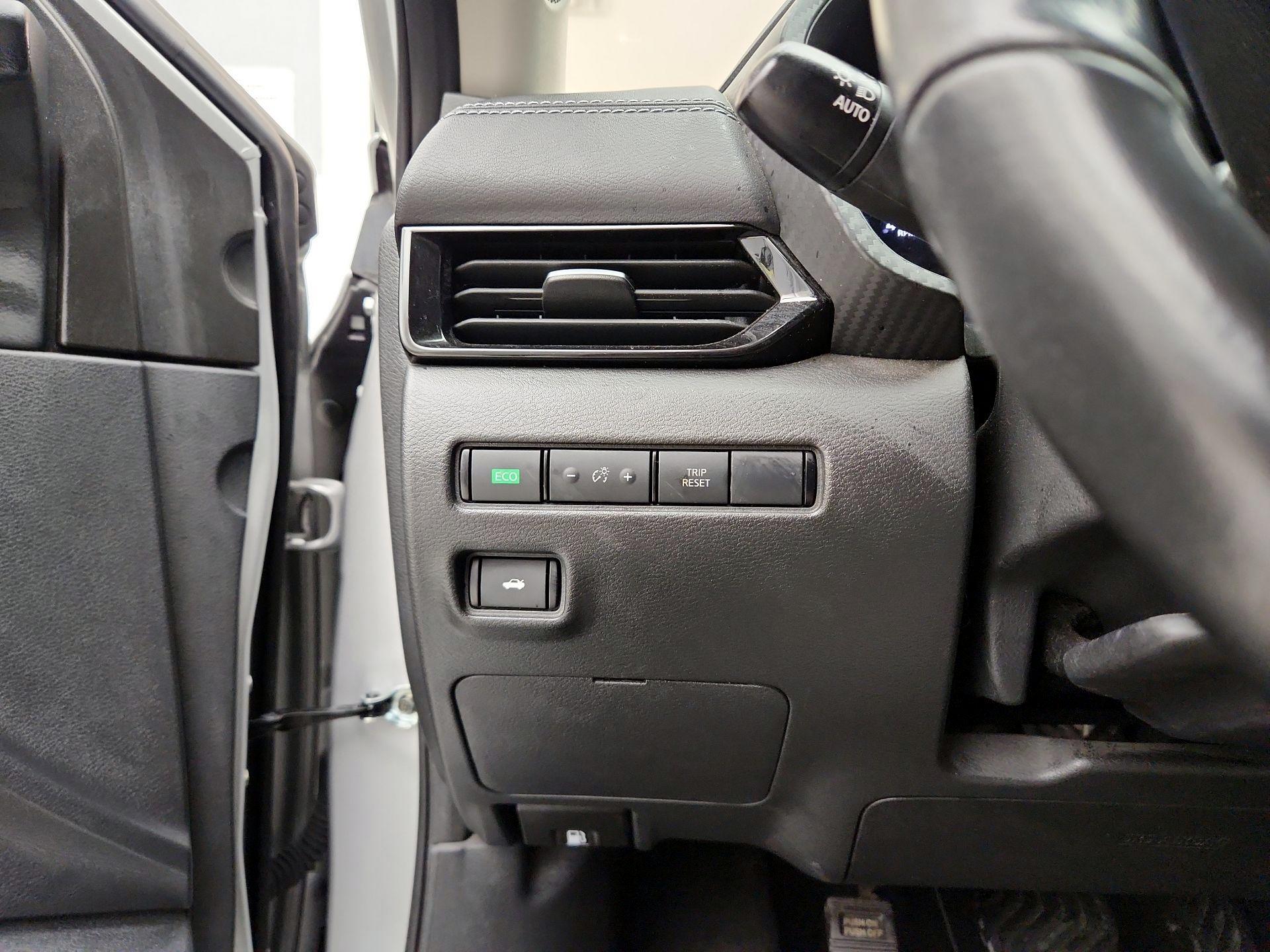 Thumbnail: 2023 Nissan Sentra - 13