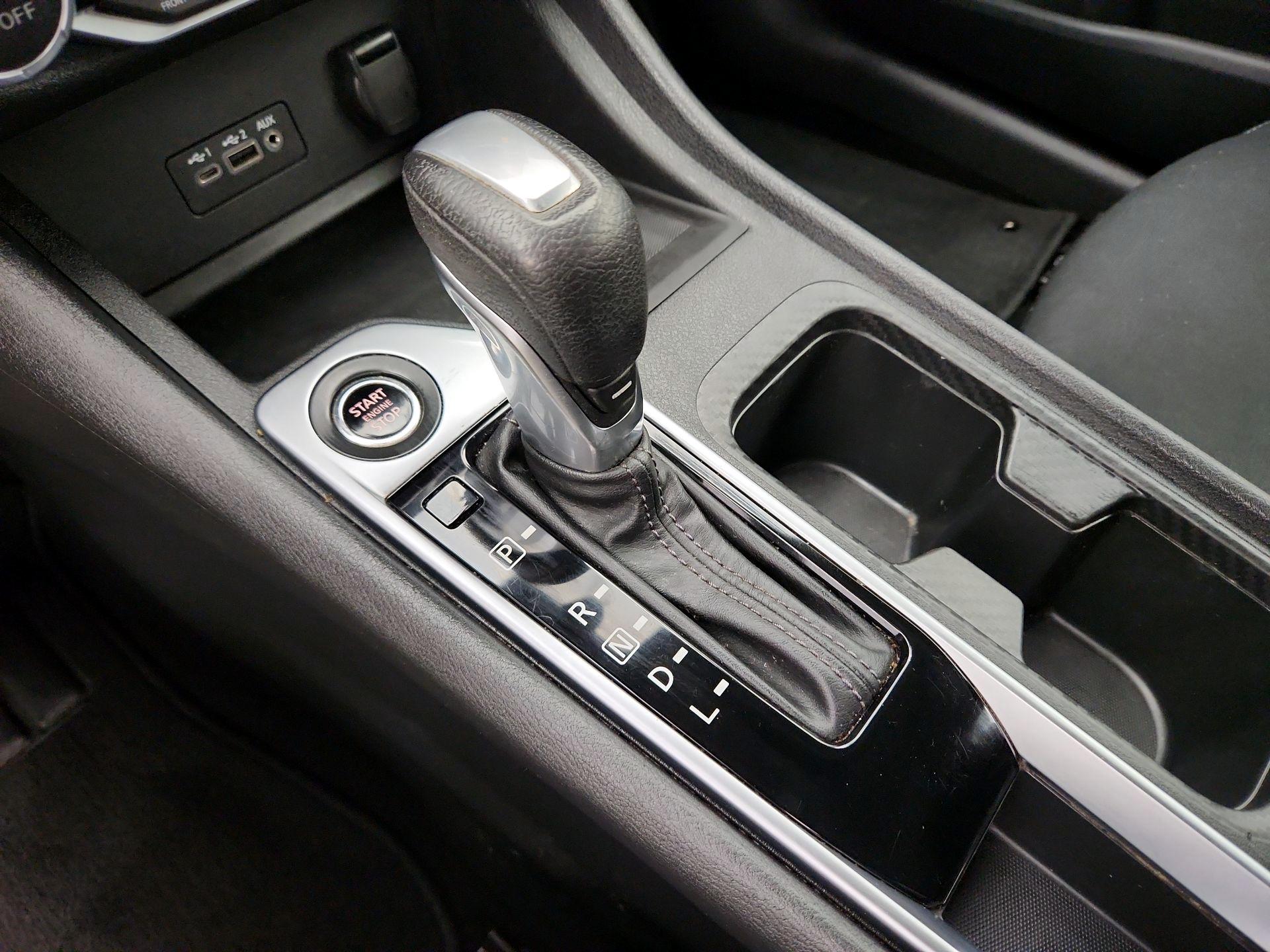 Thumbnail: 2023 Nissan Sentra - 17