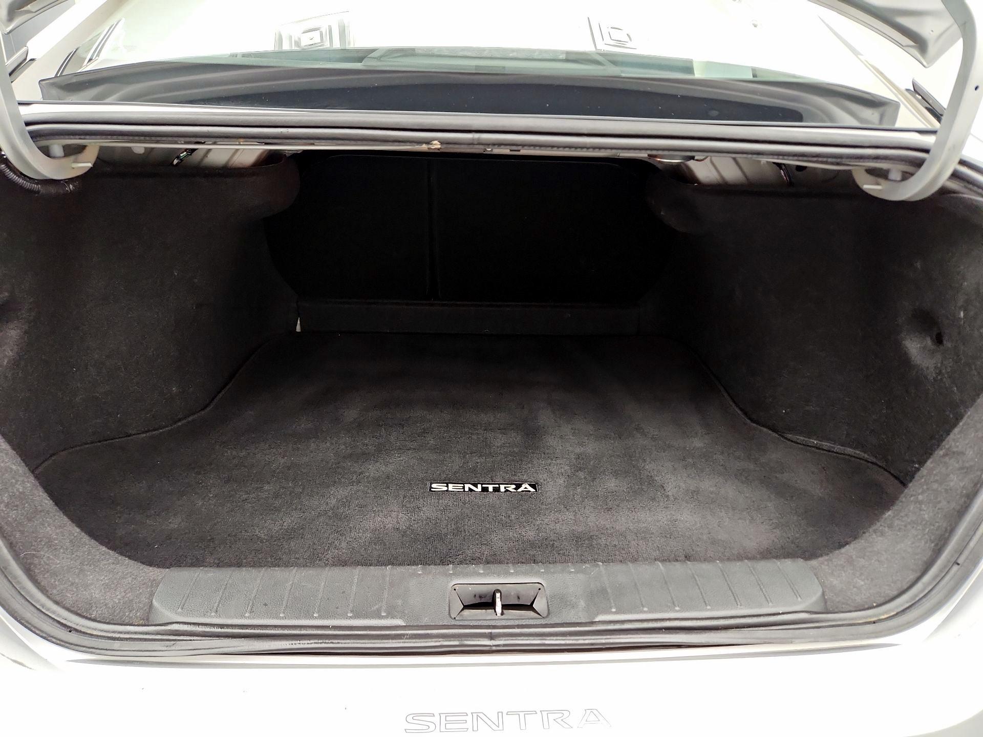 Thumbnail: 2023 Nissan Sentra - 20