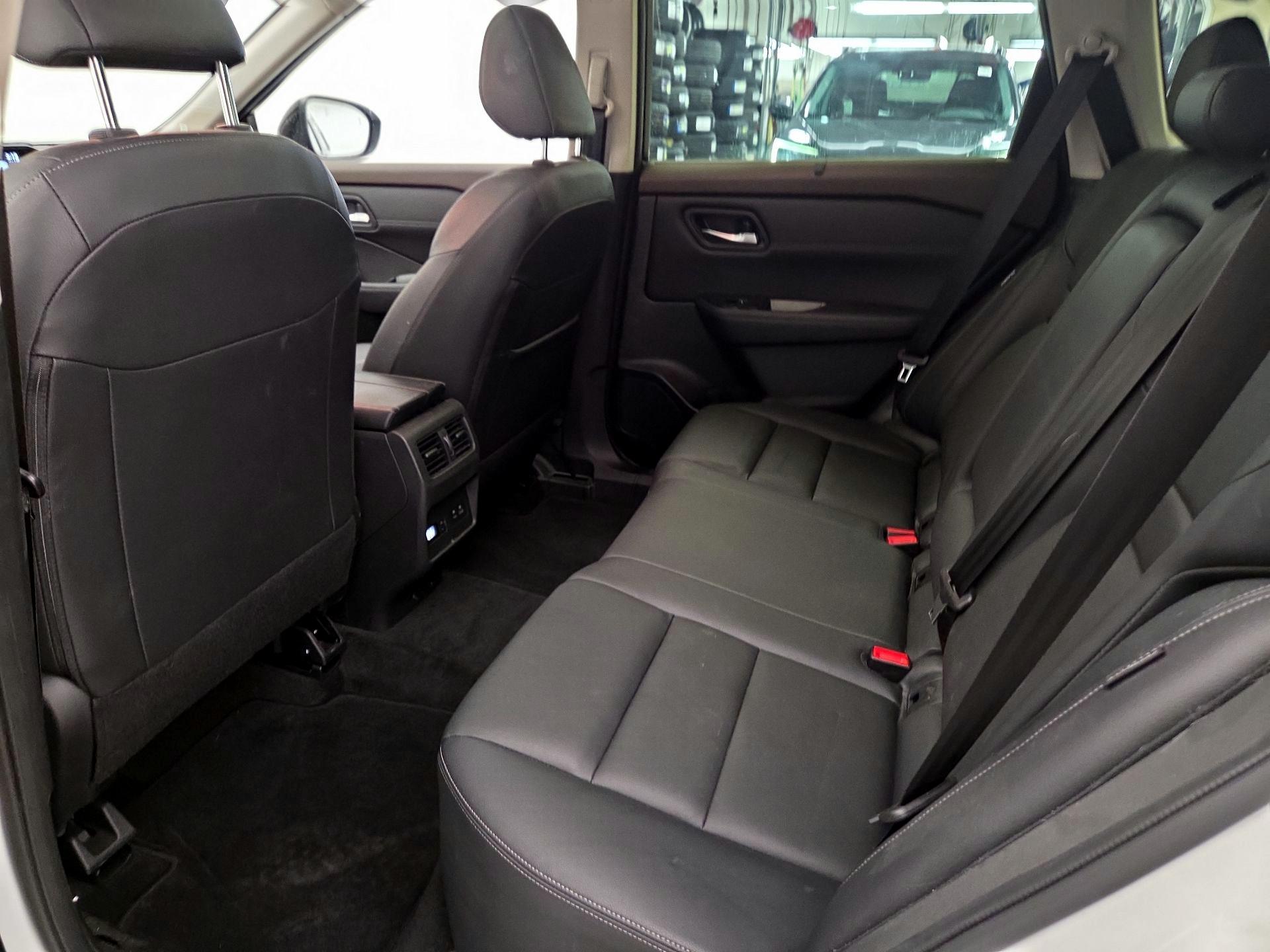 Thumbnail: 2023 Nissan Rogue - 19