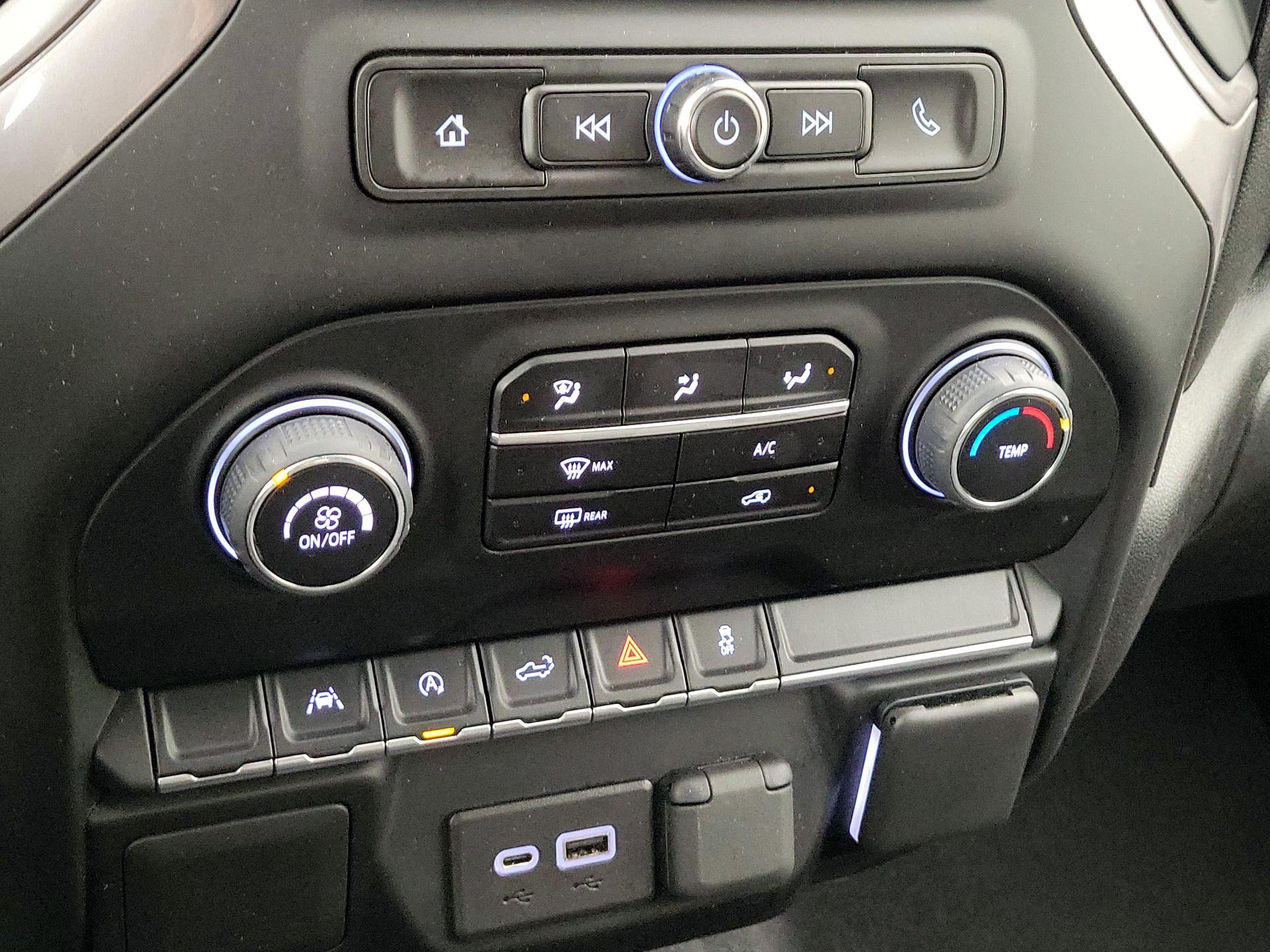 Thumbnail: 2022 Chevrolet Silverado 1500 - 16