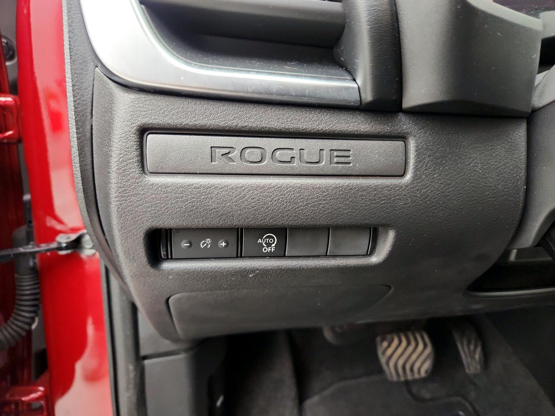 Thumbnail: 2023 Nissan Rogue - 13