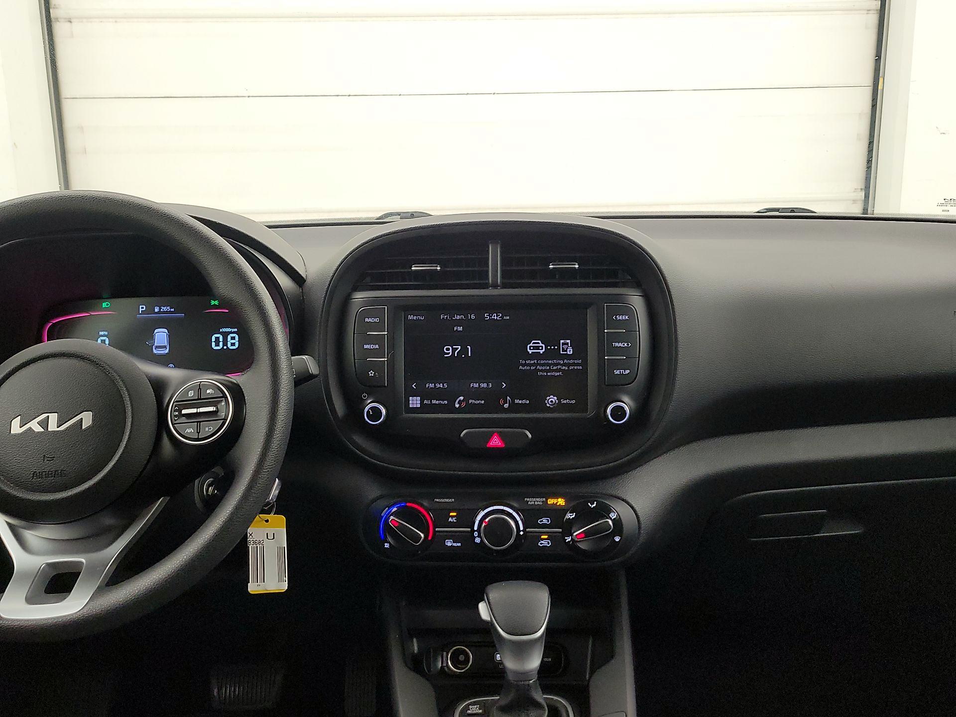 Thumbnail: 2023 Kia Soul - 9