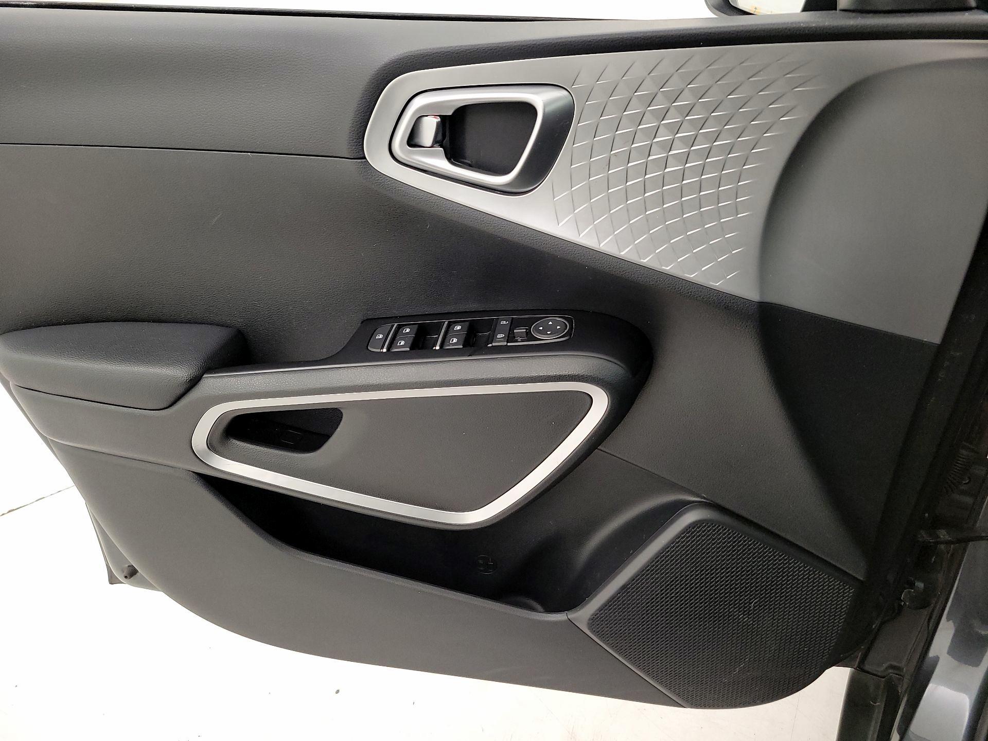 Thumbnail: 2023 Kia Soul - 12