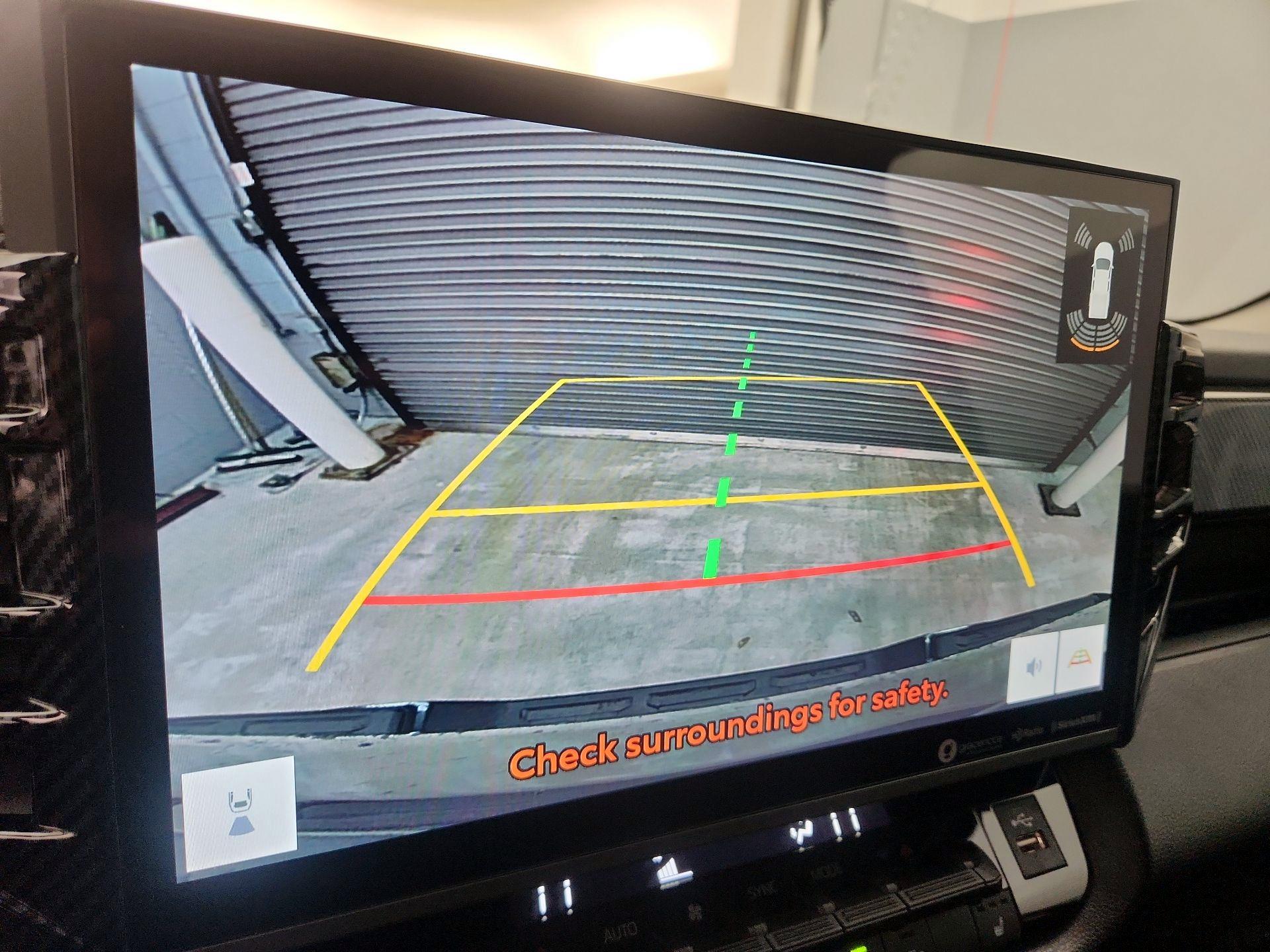 Thumbnail: 2022 Toyota Tundra - 14