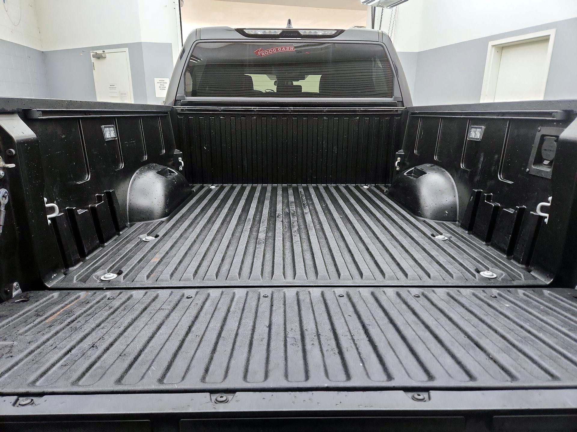 Thumbnail: 2022 Toyota Tundra - 20