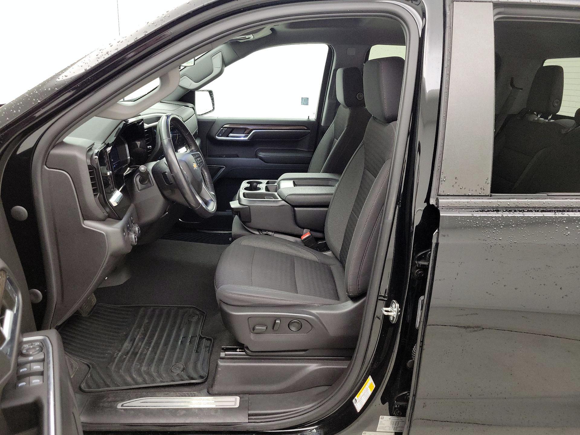 Thumbnail: 2022 Chevrolet Silverado 1500 - 11