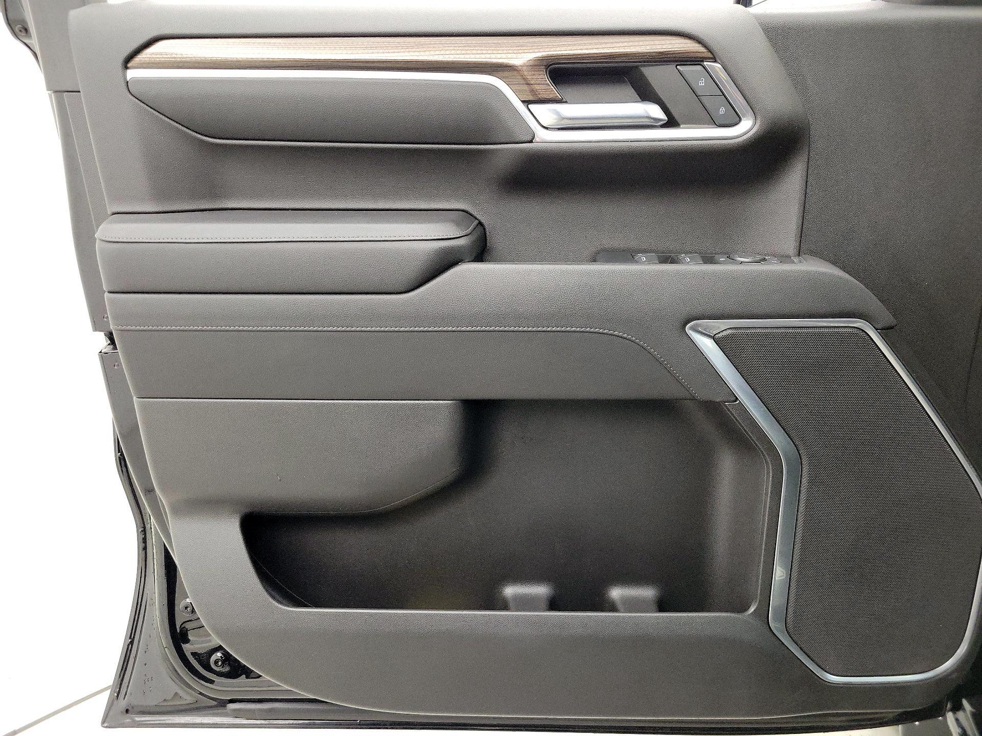 Thumbnail: 2022 Chevrolet Silverado 1500 - 12