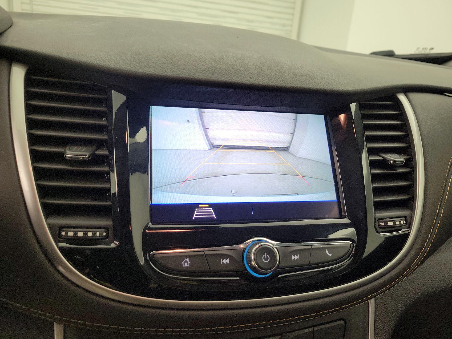 Thumbnail: 2022 Chevrolet Trax - 14