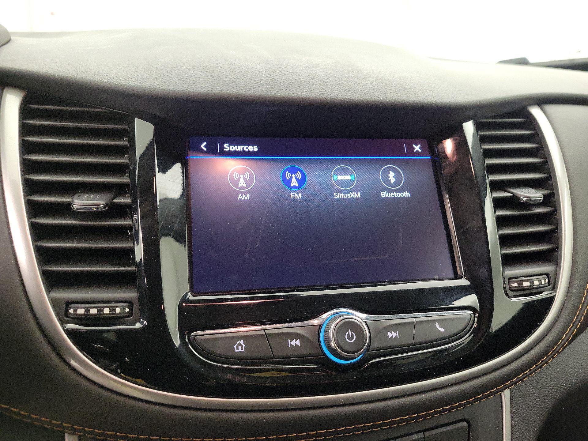 Thumbnail: 2022 Chevrolet Trax - 15