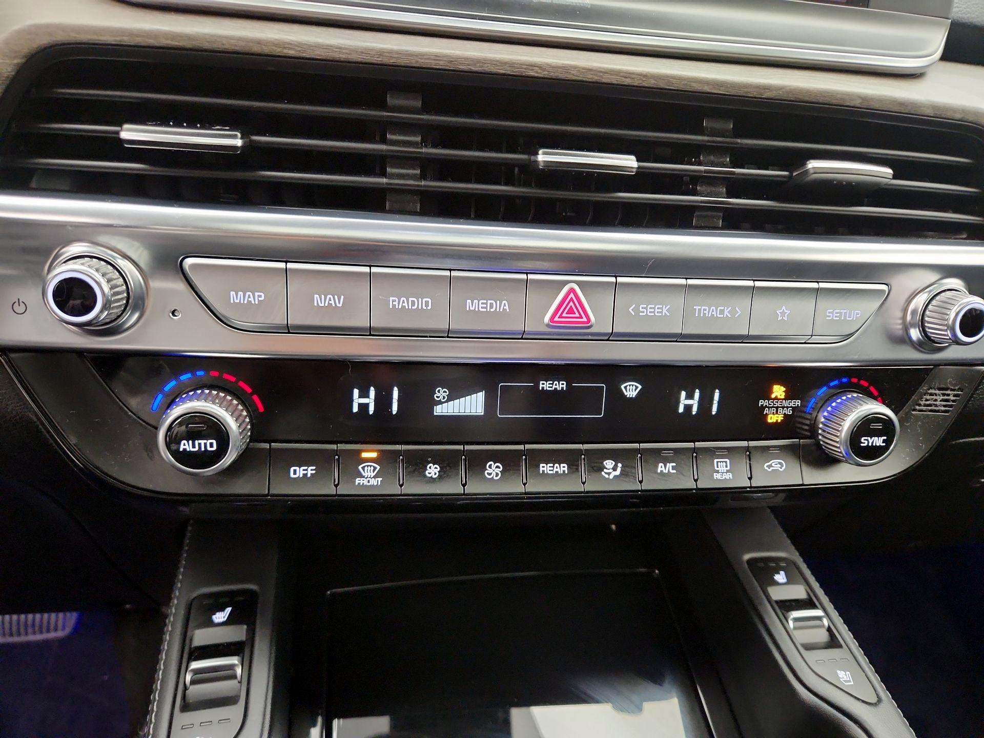 Thumbnail: 2021 Kia Telluride - 17